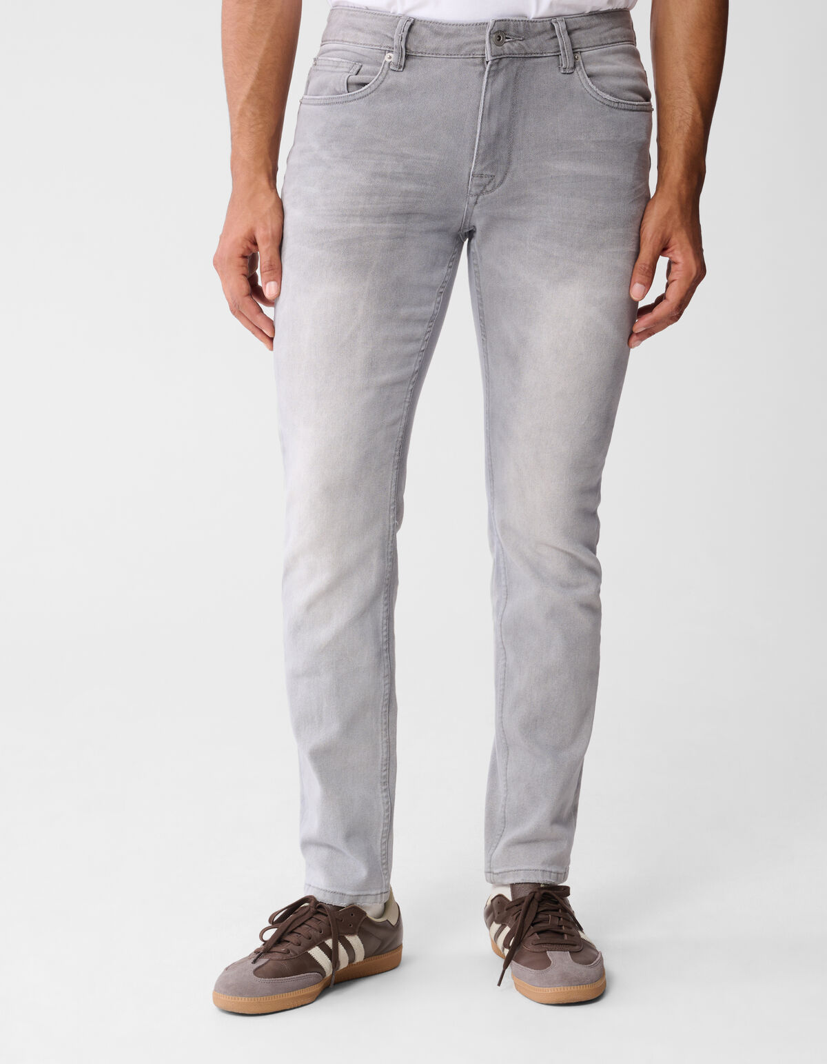 Slim Fit Jeans Hellgrau L32 SHOEBY MEN