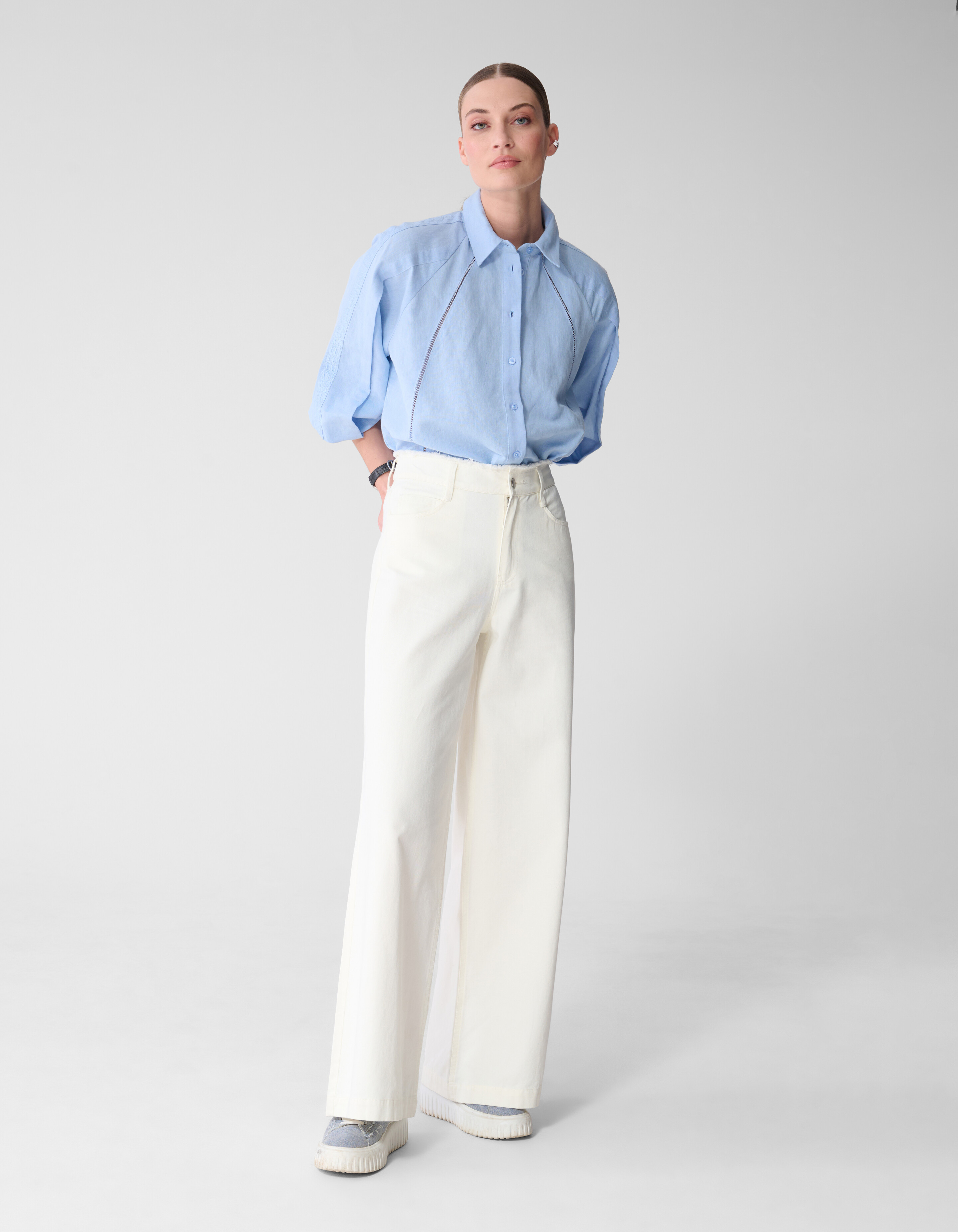 Plissierte Stickbluse Hellblau von Mieke SHOEBY WOMEN