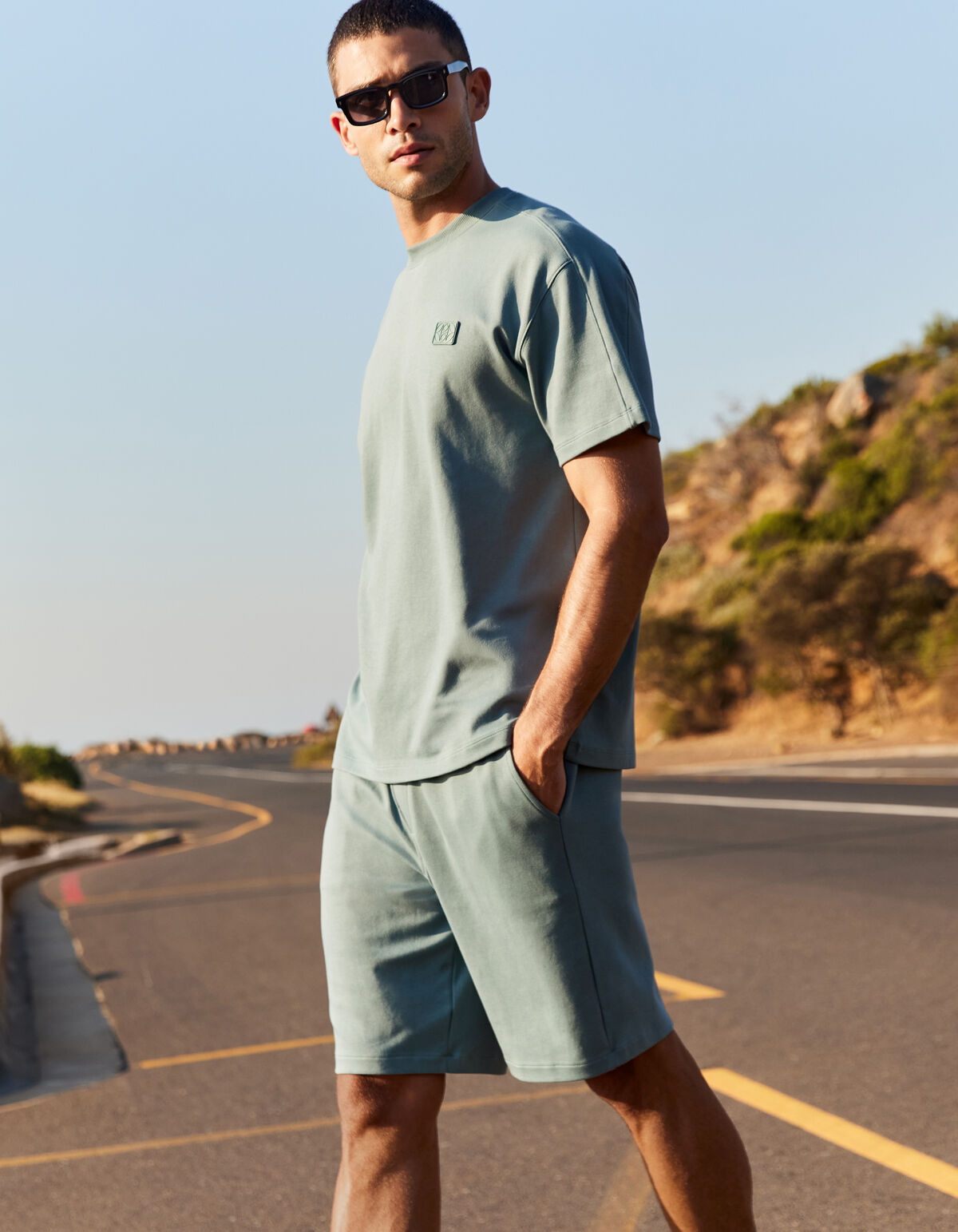 Relaxed Fit Shorts Blau SHOEBY MEN