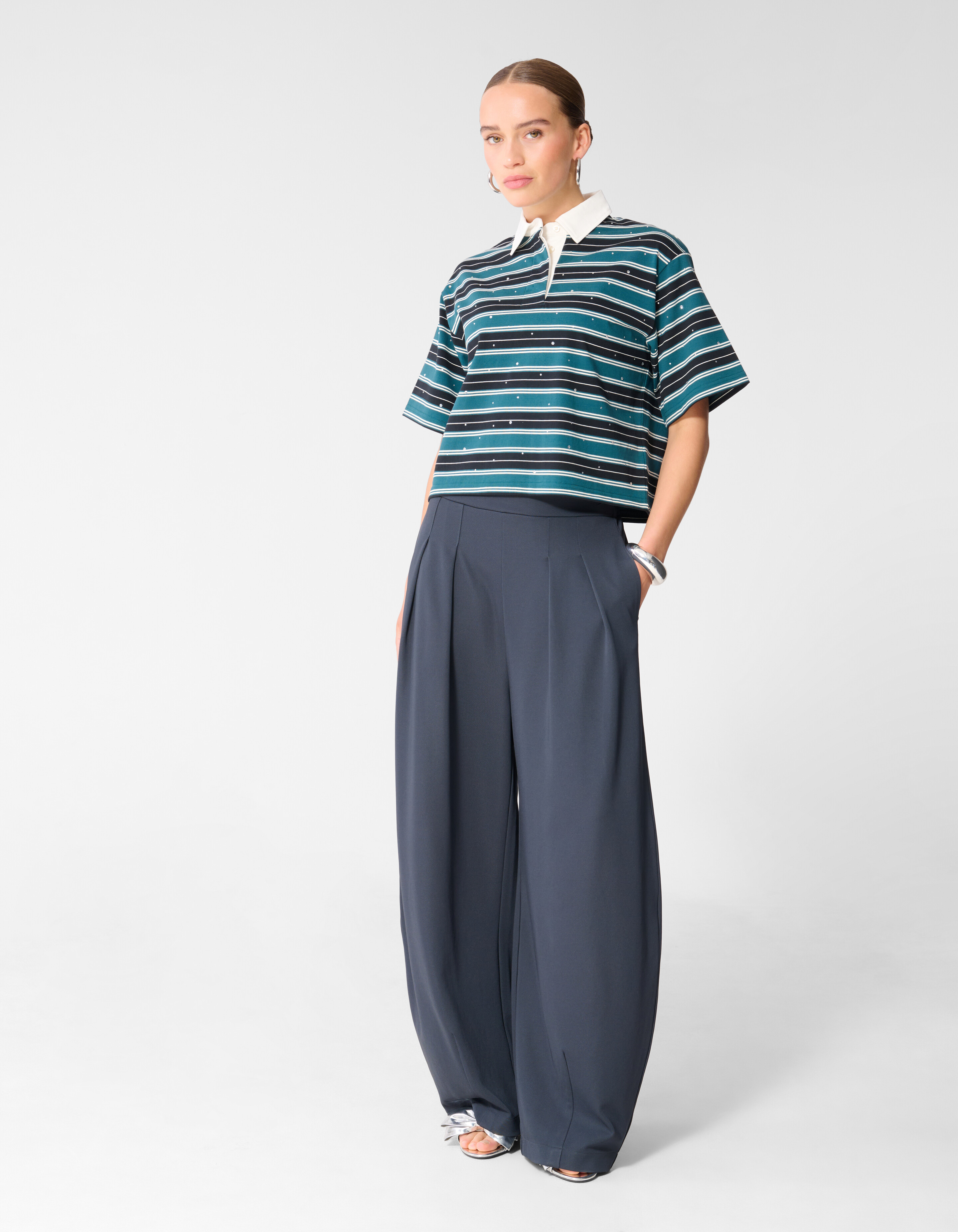 Barrel Fit Jogger Dunkelblau SHOEBY WOMEN