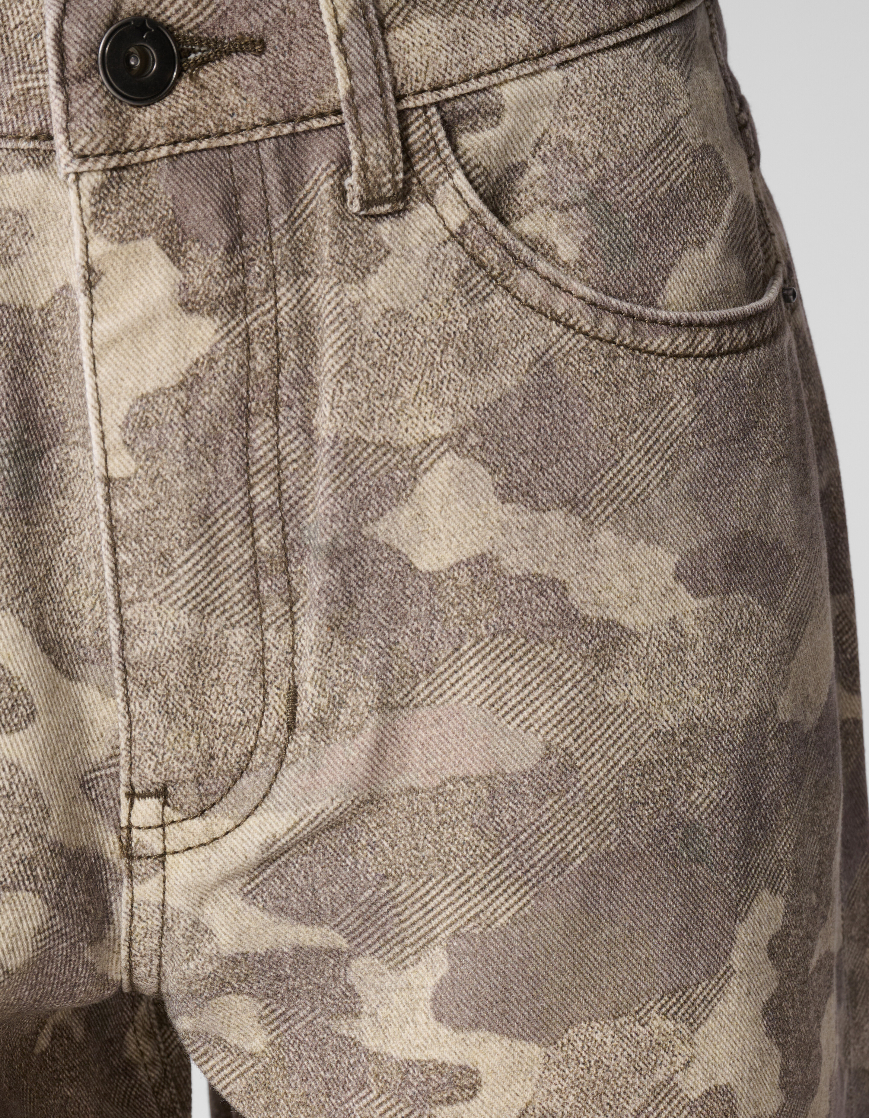 Camo Baggy Fit Jeans in Hellbraun SHOEBY BOYS
