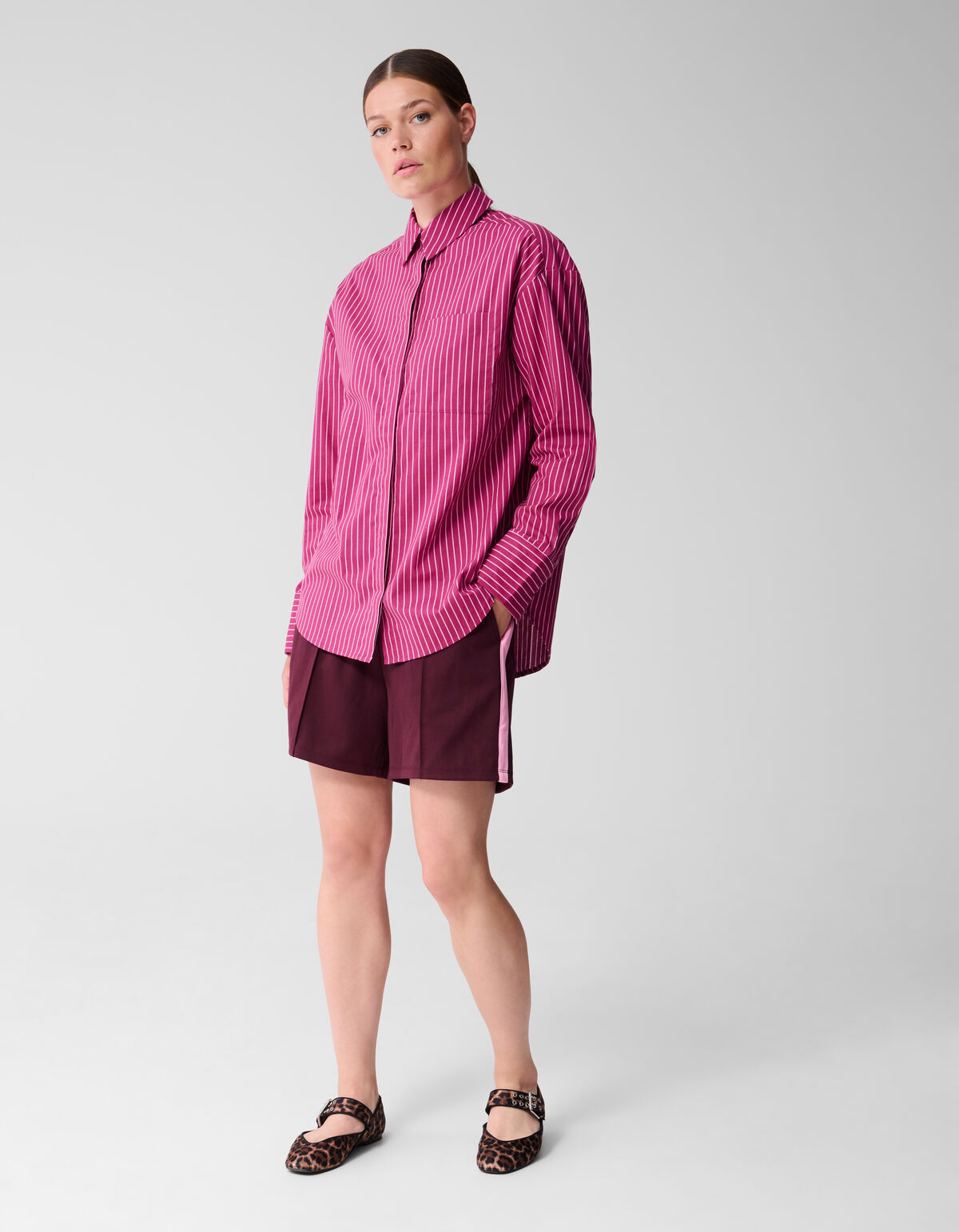 Sportliche Short Dunkelrot SHOEBY WOMEN