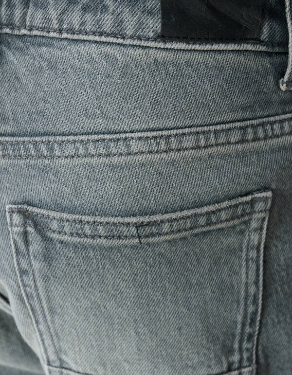 Gerade geschnittene Jeans in Grau SHOEBY BOYS