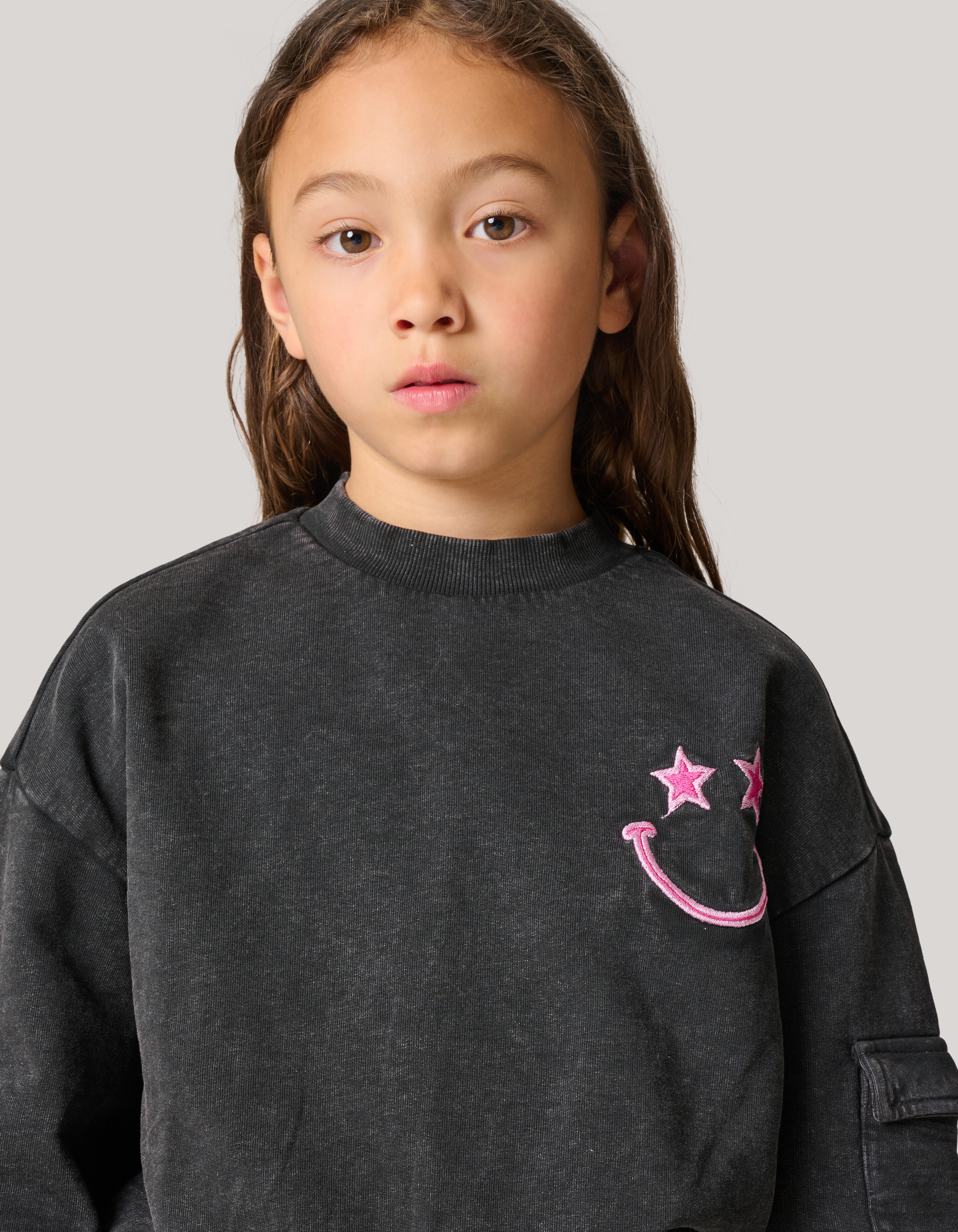 Bestickter Pullover Dunkelgrau SHOEBY GIRLS