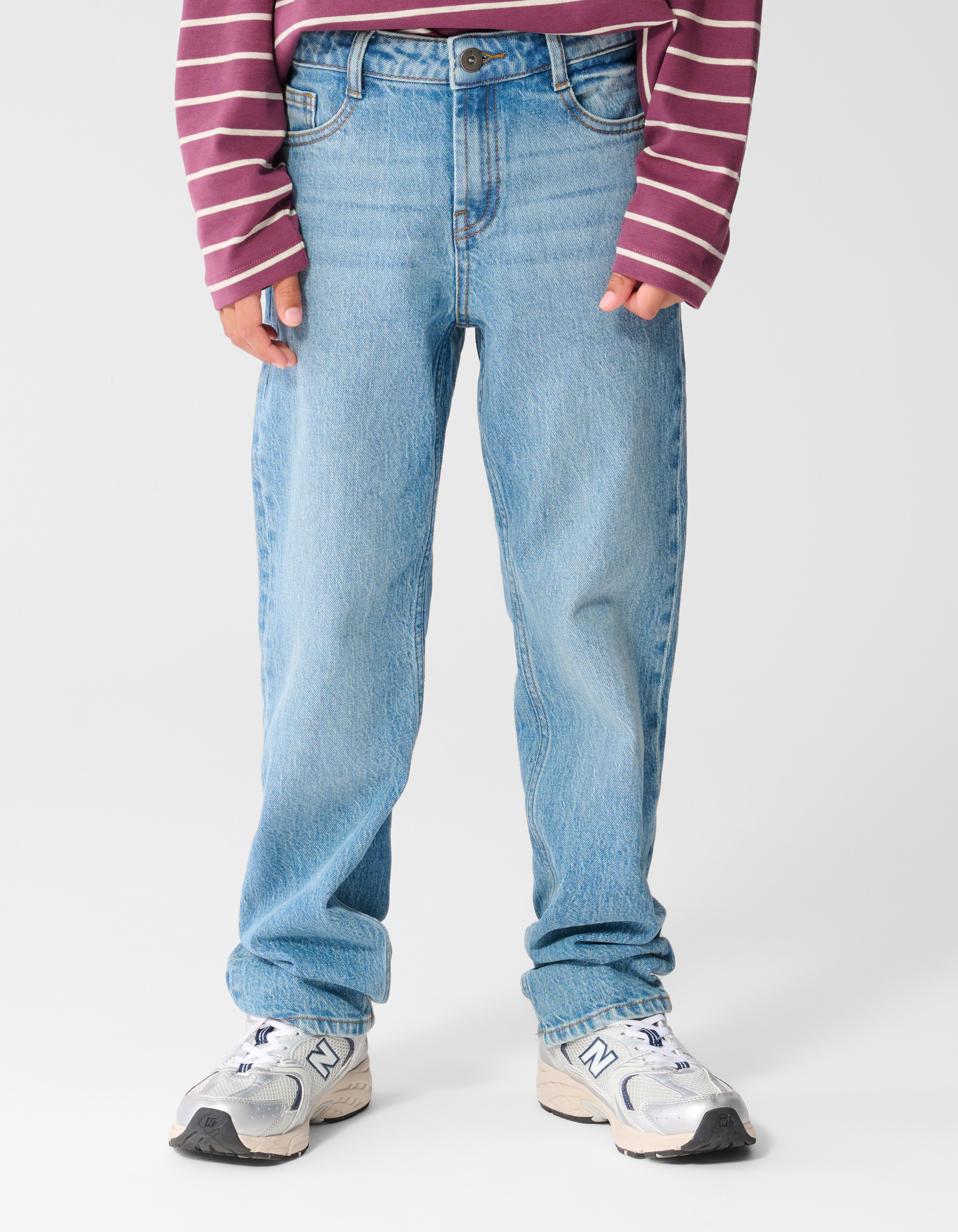 Gerade geschnittene Jeans in Blau SHOEBY BOYS