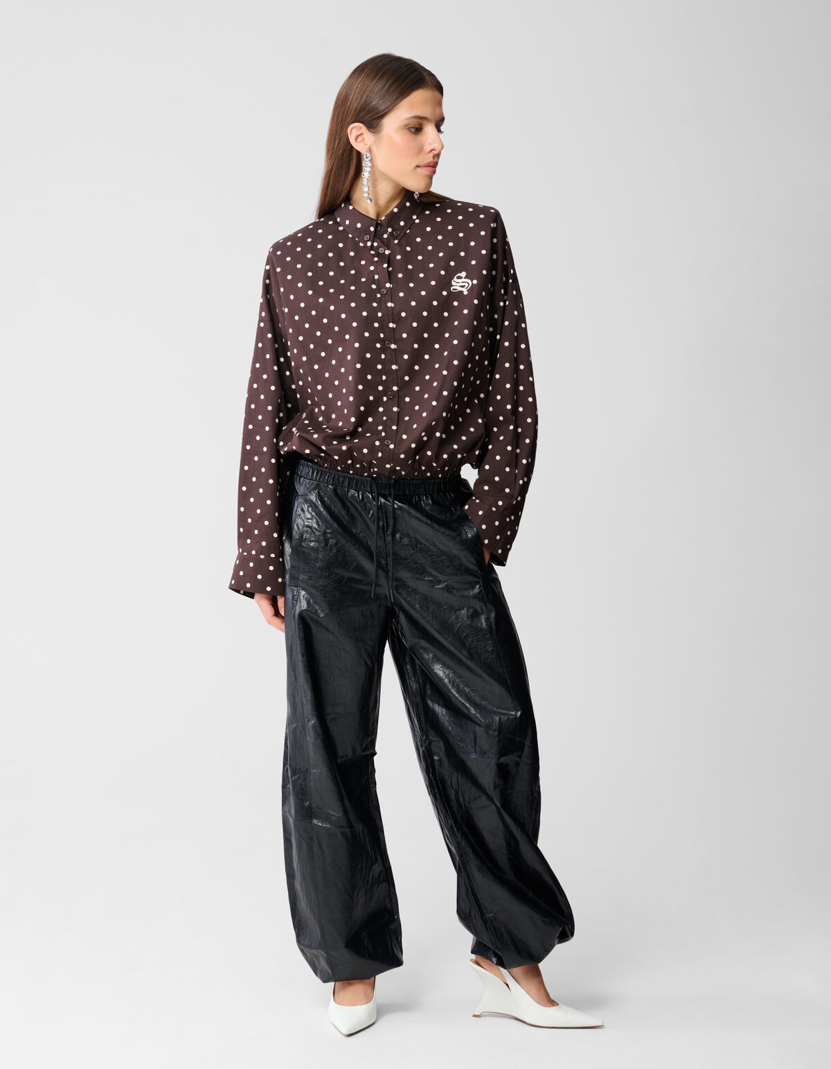 Dunkelbraune Bluse mit Polka-Dots SHOEBY WOMEN
