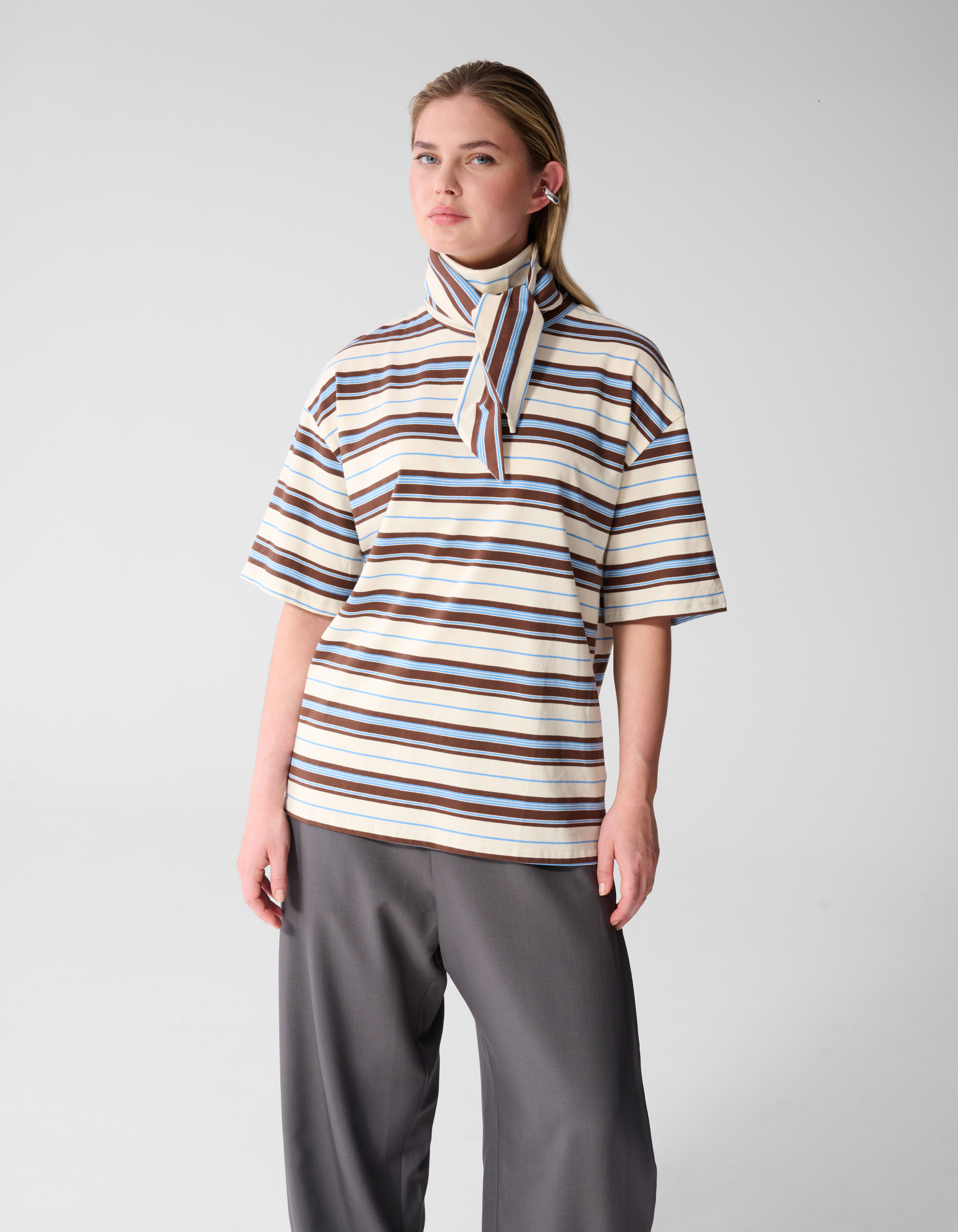 Gestreiftes T-Shirt mit Schal Gebrochenes Wei&szlig;/Sch SHOEBY WOMEN