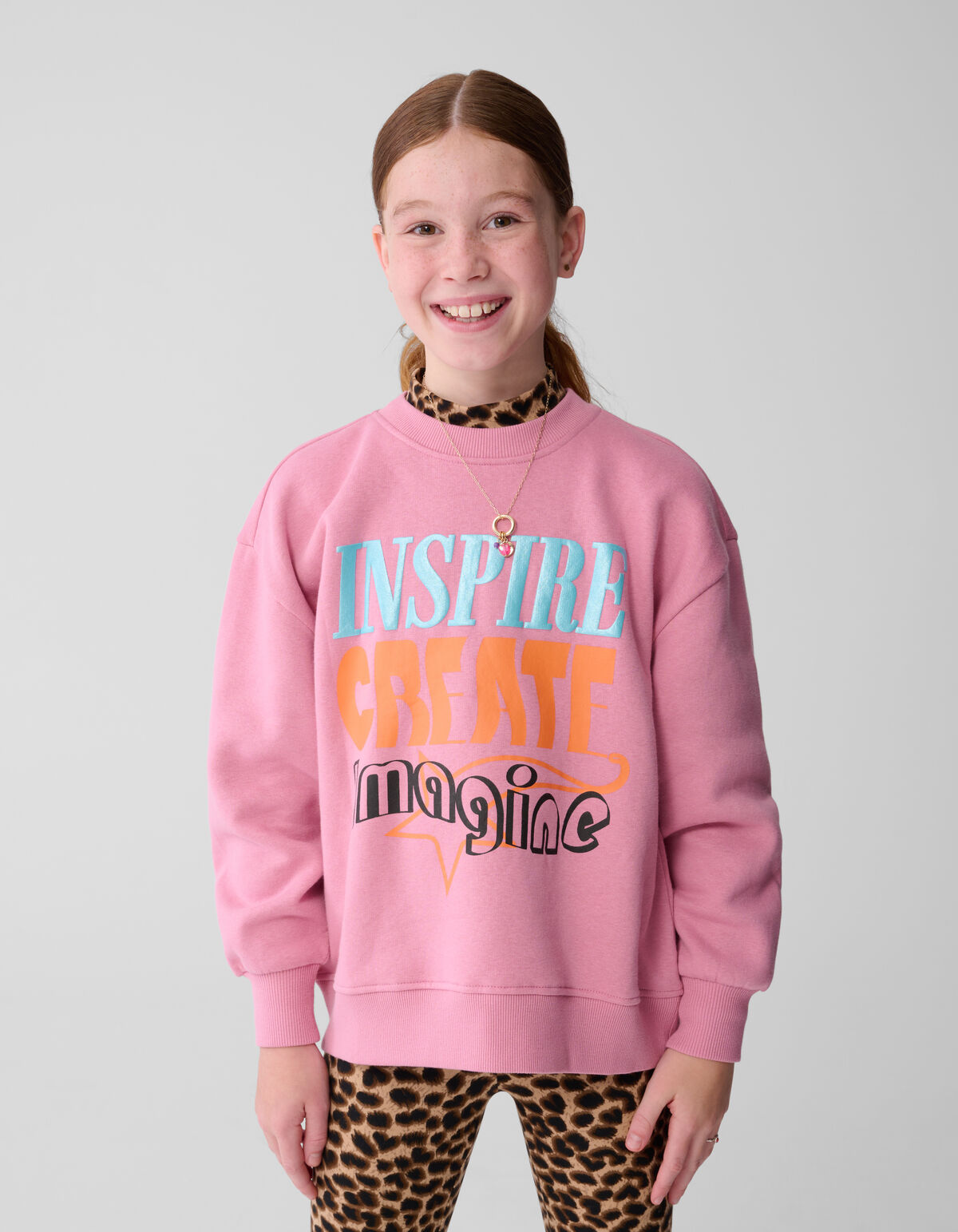 Inspire Artwork Pullover Rosa SHOEBY GIRLS