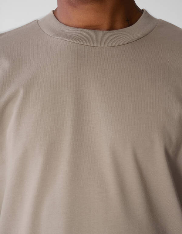 Basis Relaxed Fit Longsleeve Beige SHOEBY MEN