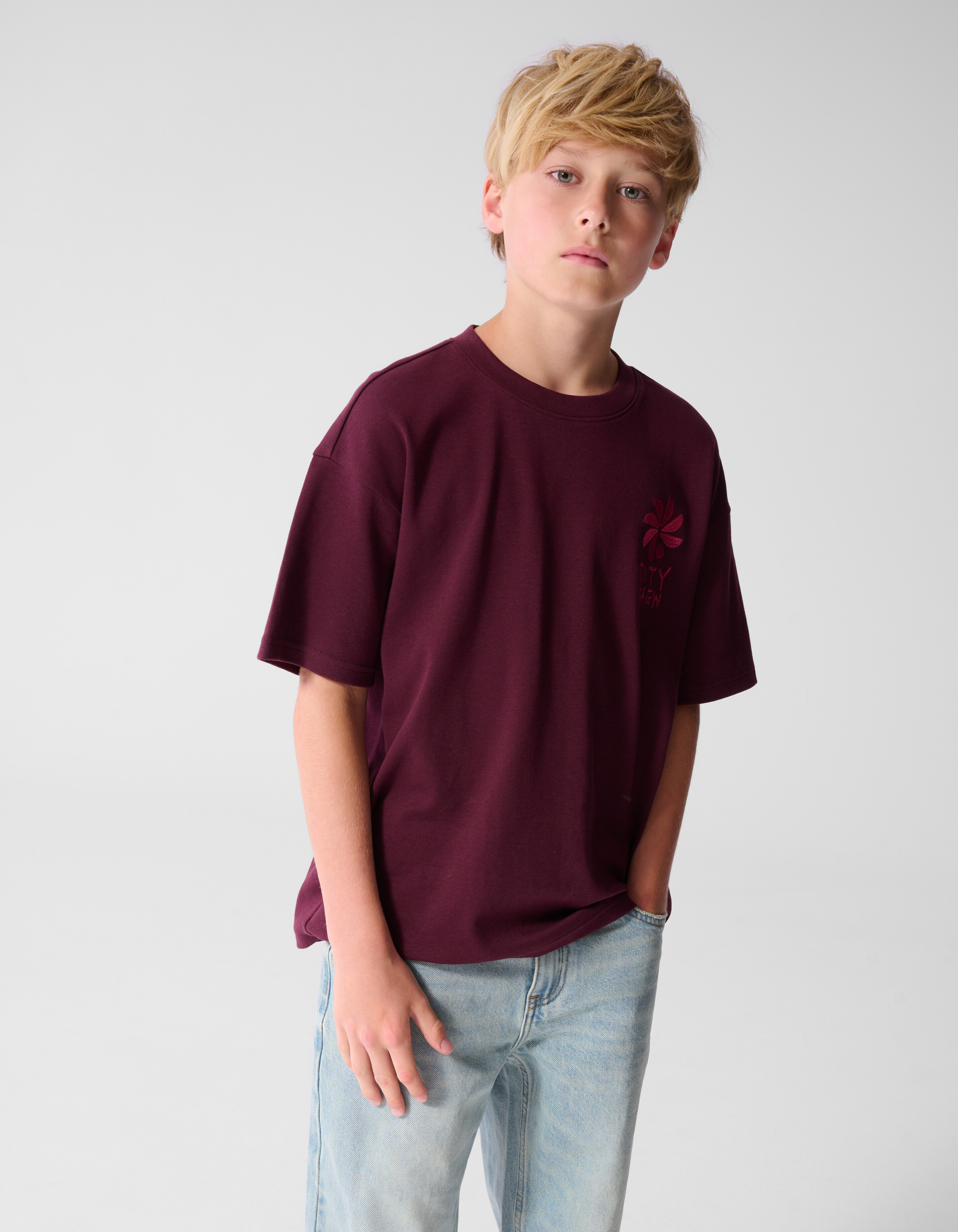 Stay Bold T-Shirt mit auff&auml;lligem Motiv, Dunkelrot SHOEBY BOYS