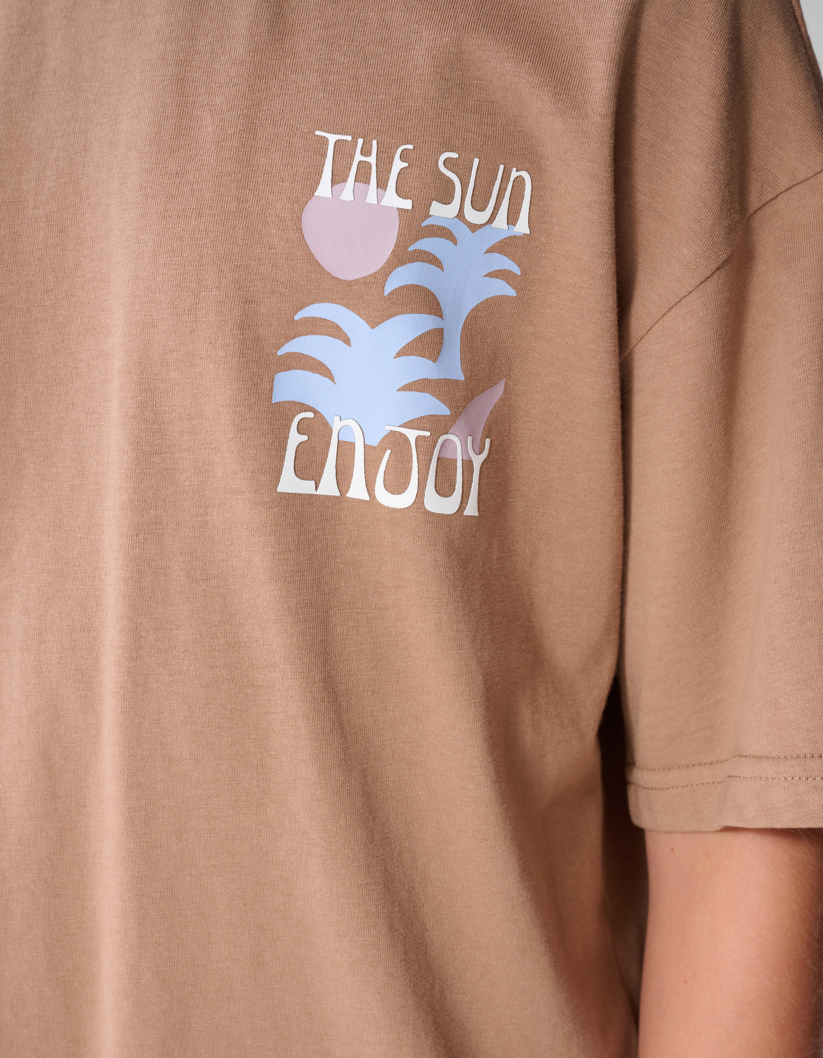 Oversized Sonnenkunst-T-Shirt Hellbraun SHOEBY BOYS