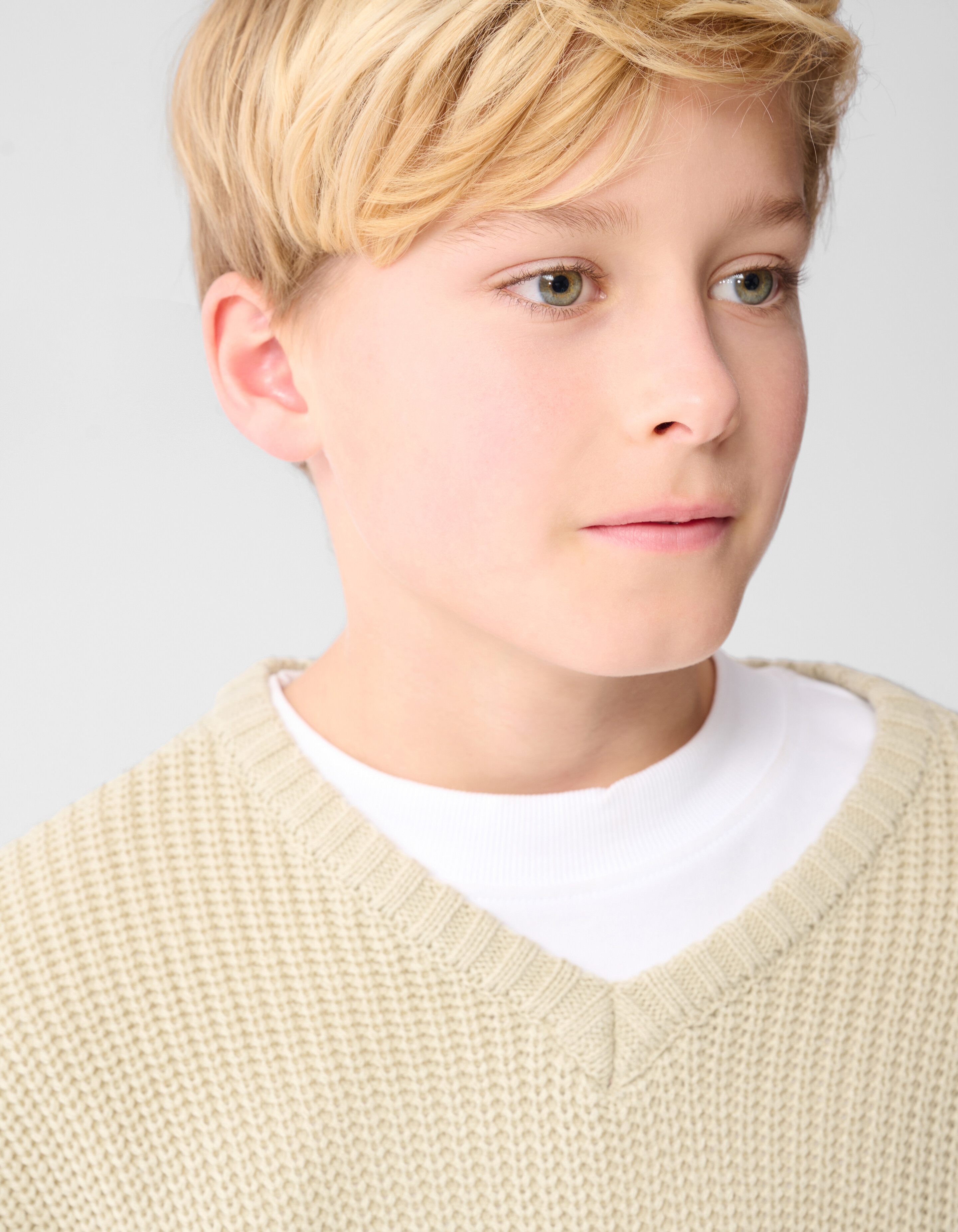 Gestrickter Spencer Beige SHOEBY BOYS