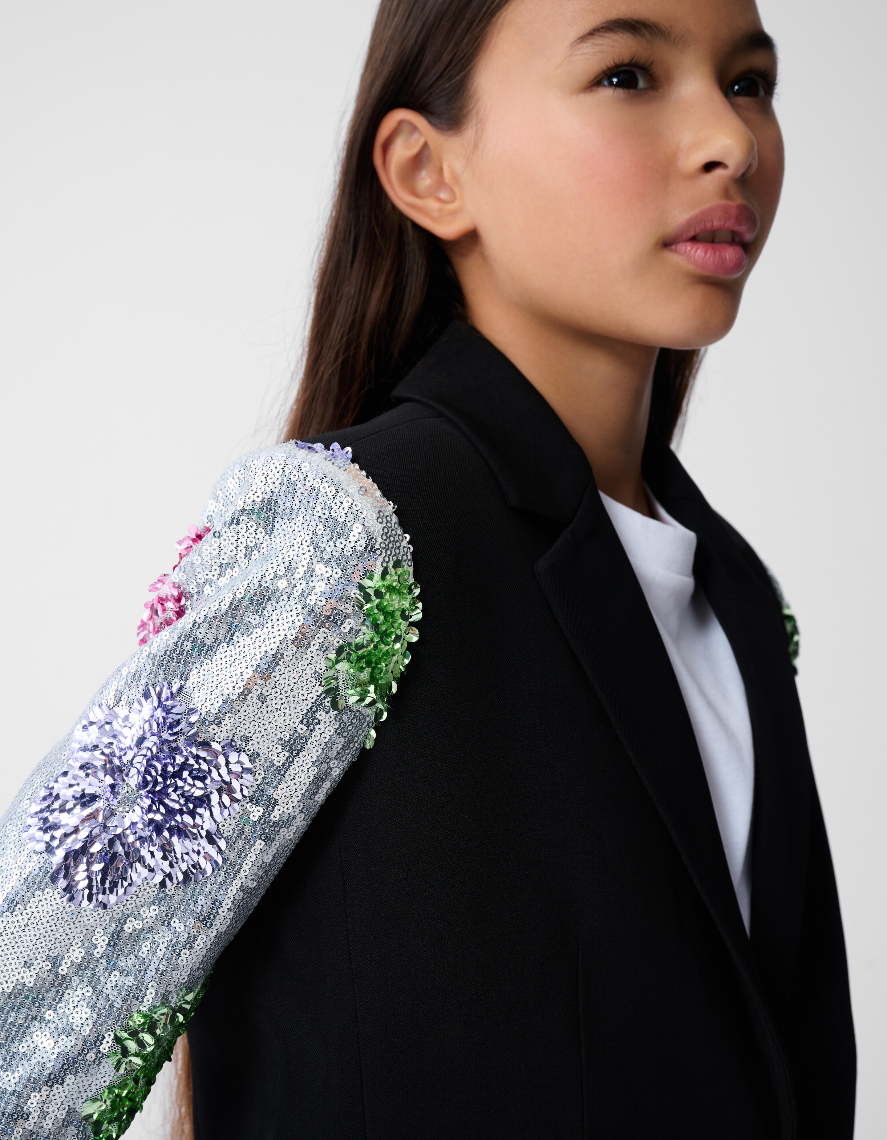 Schwarzer Blazer mit Blumen-Paillettenbesatz SHOEBY GIRLS