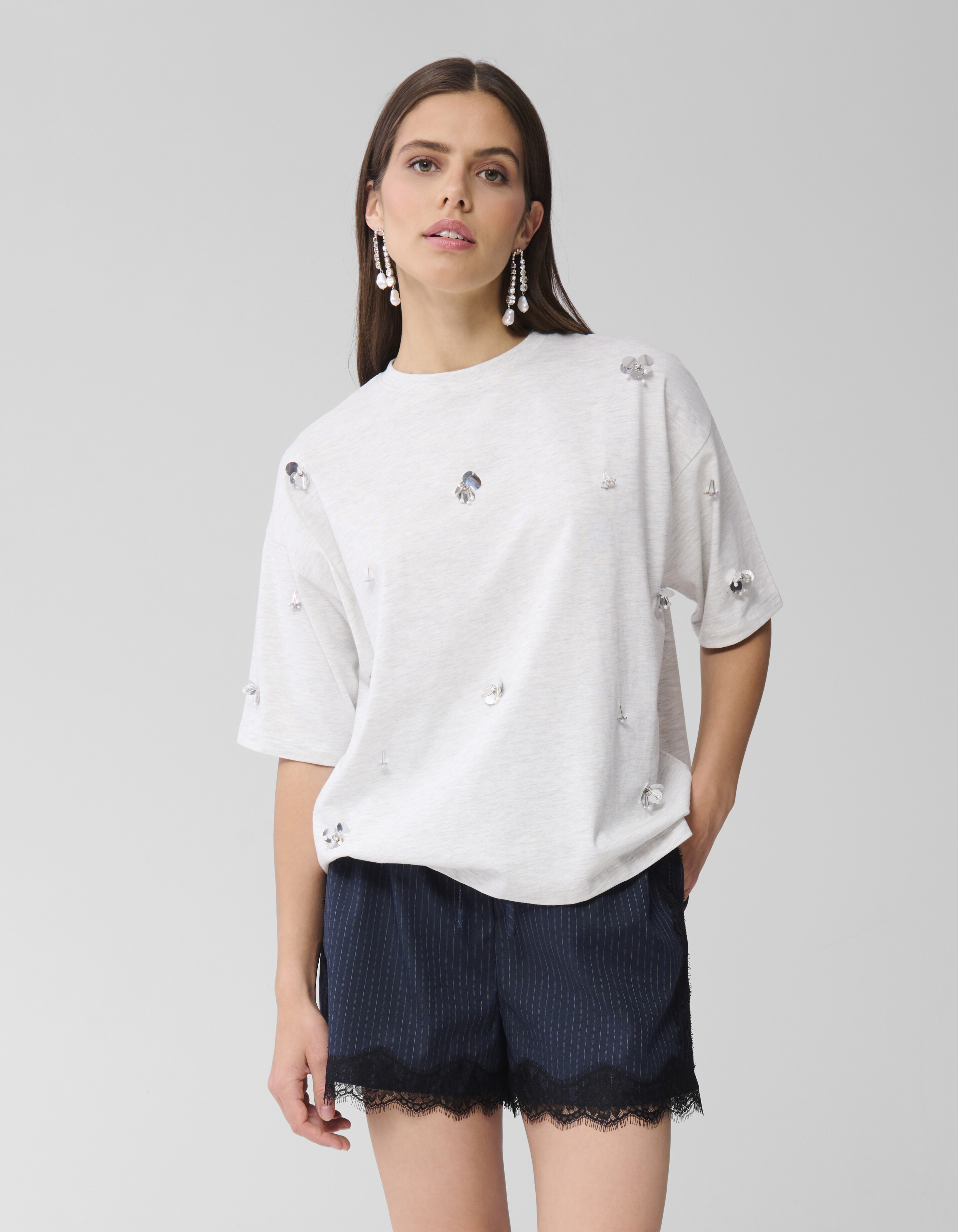 Übergroßes verschönertes T-Shirt Grijs SHOEBY WOMEN