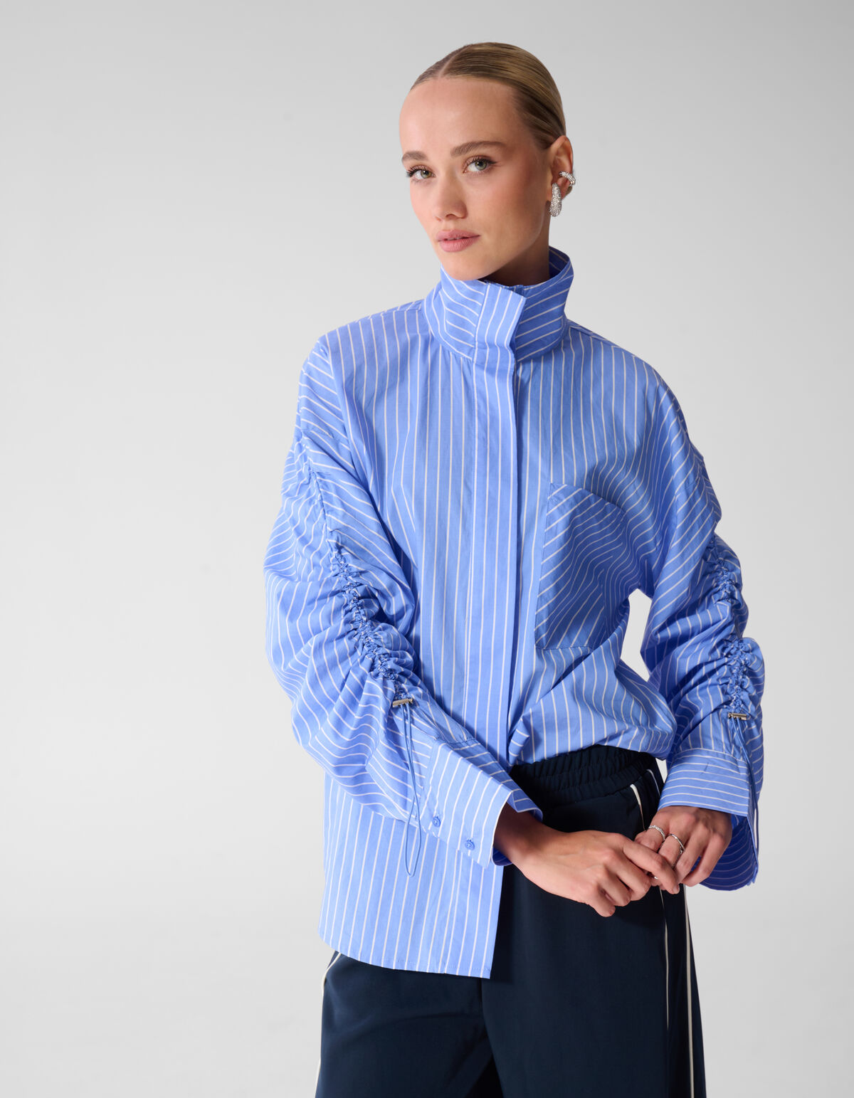 Gathering Sleeve Bluse Blau SHOEBY WOMEN