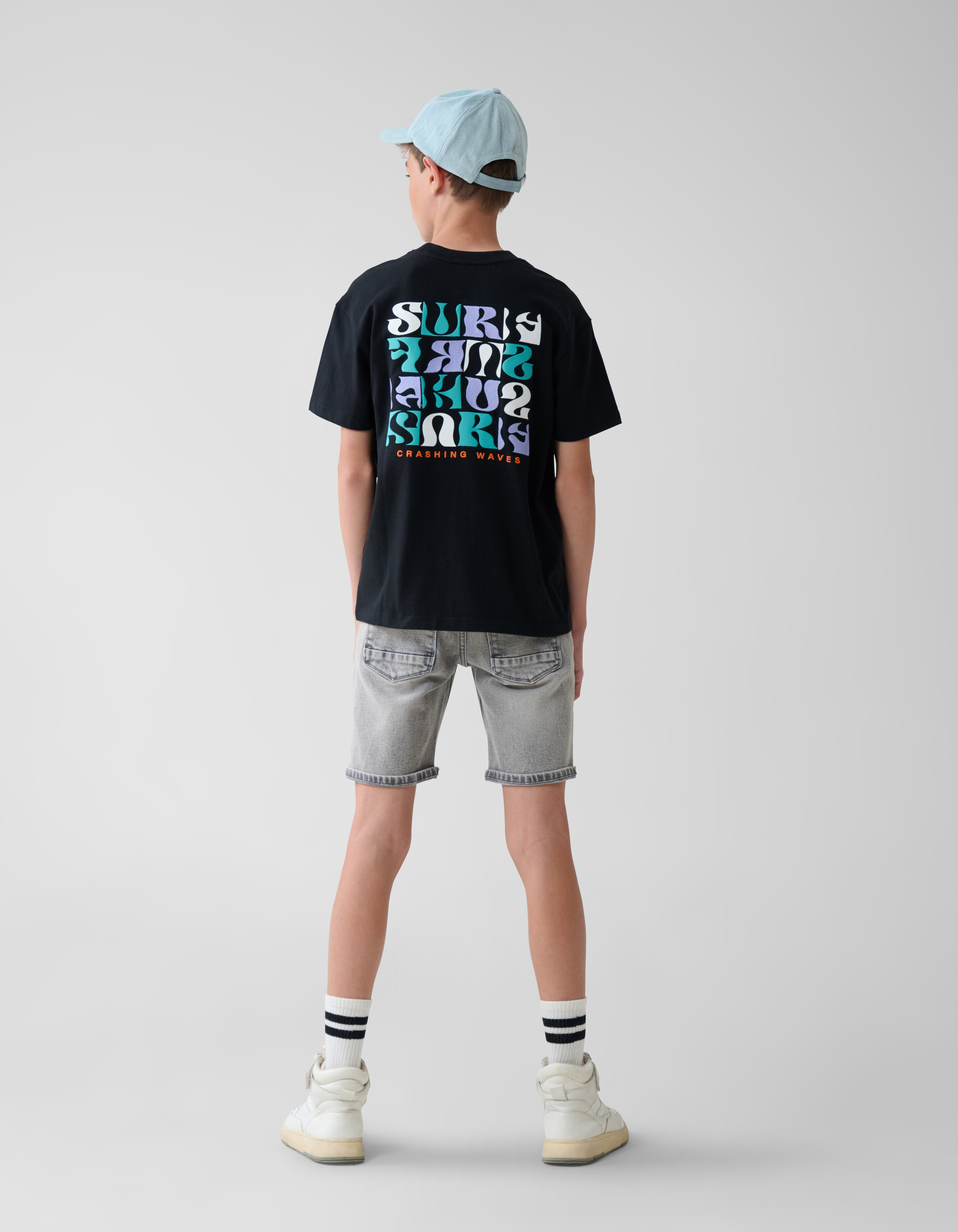 Backprint-T-Shirt Schwarz SHOEBY BOYS