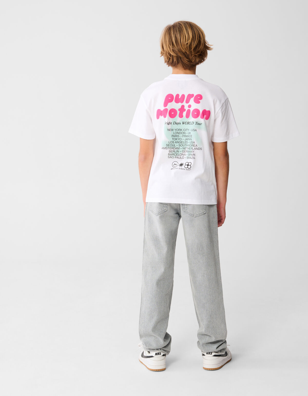 Tour Artwork T-Shirt Wei&szlig; SHOEBY BOYS