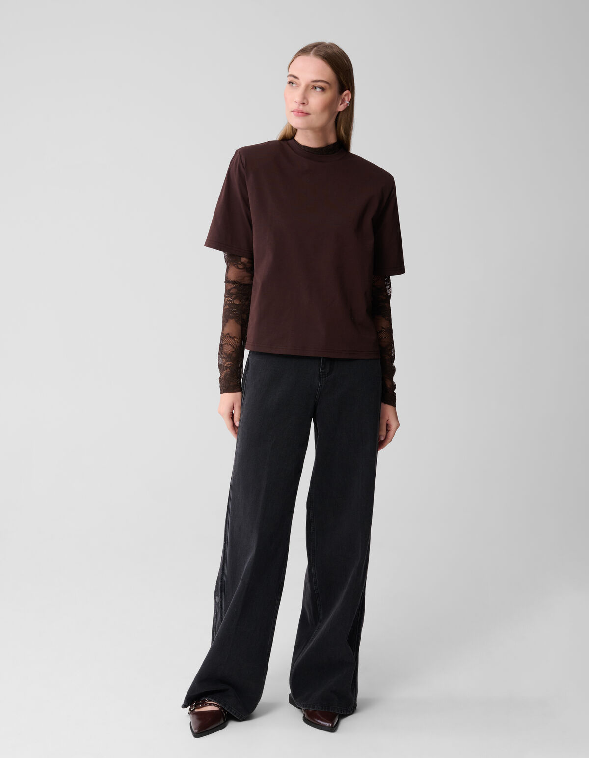 Gepolstertes T-Shirt Dunkelbraun SHOEBY WOMEN