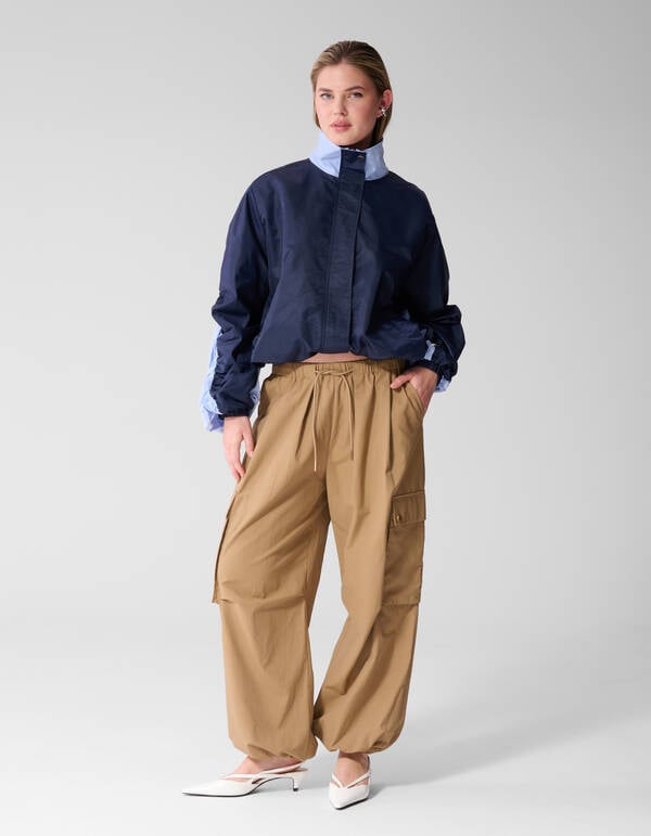 Weit geschnittene Cargohose Sand SHOEBY WOMEN