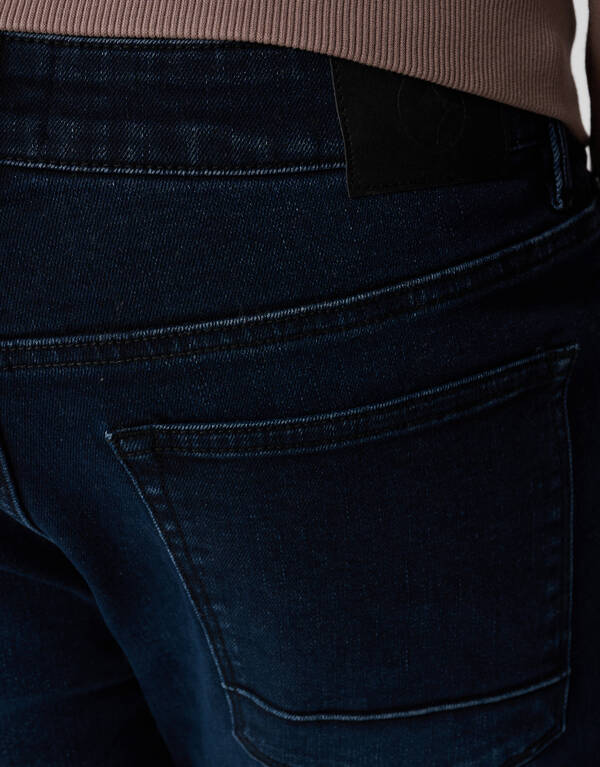 Straight Fit Jeans Blau/Schwarz L34 SHOEBY MEN