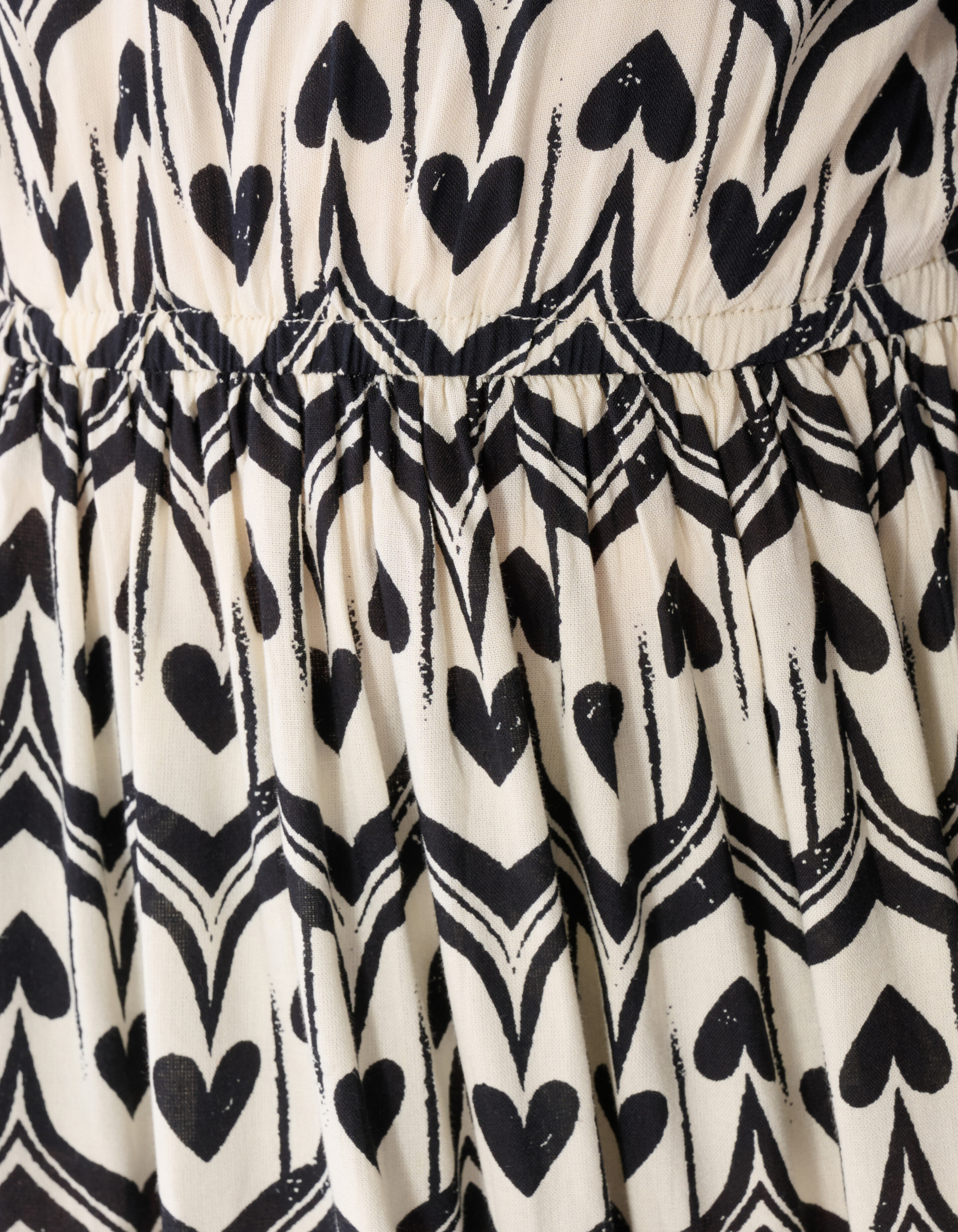 Heart Print Mini Kleid Schwarz SHOEBY GIRLS