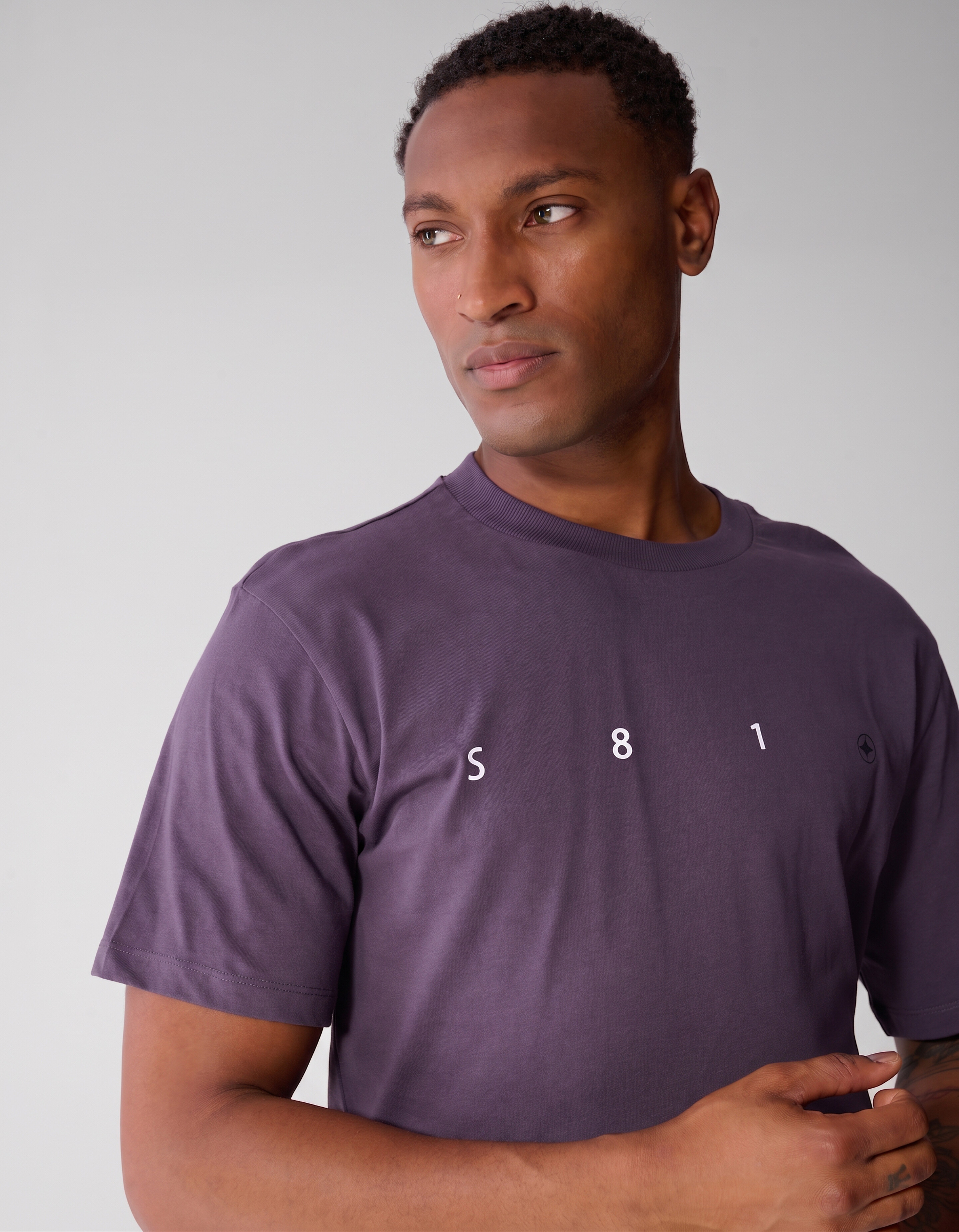 Minimal Artwork T-Shirt Lila SHOEBY MEN