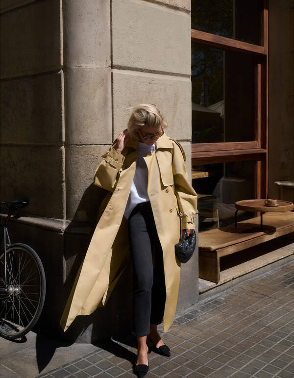 &Uuml;bergro&szlig;er Trenchcoat Zand von Lonneke SHOEBY WOMEN