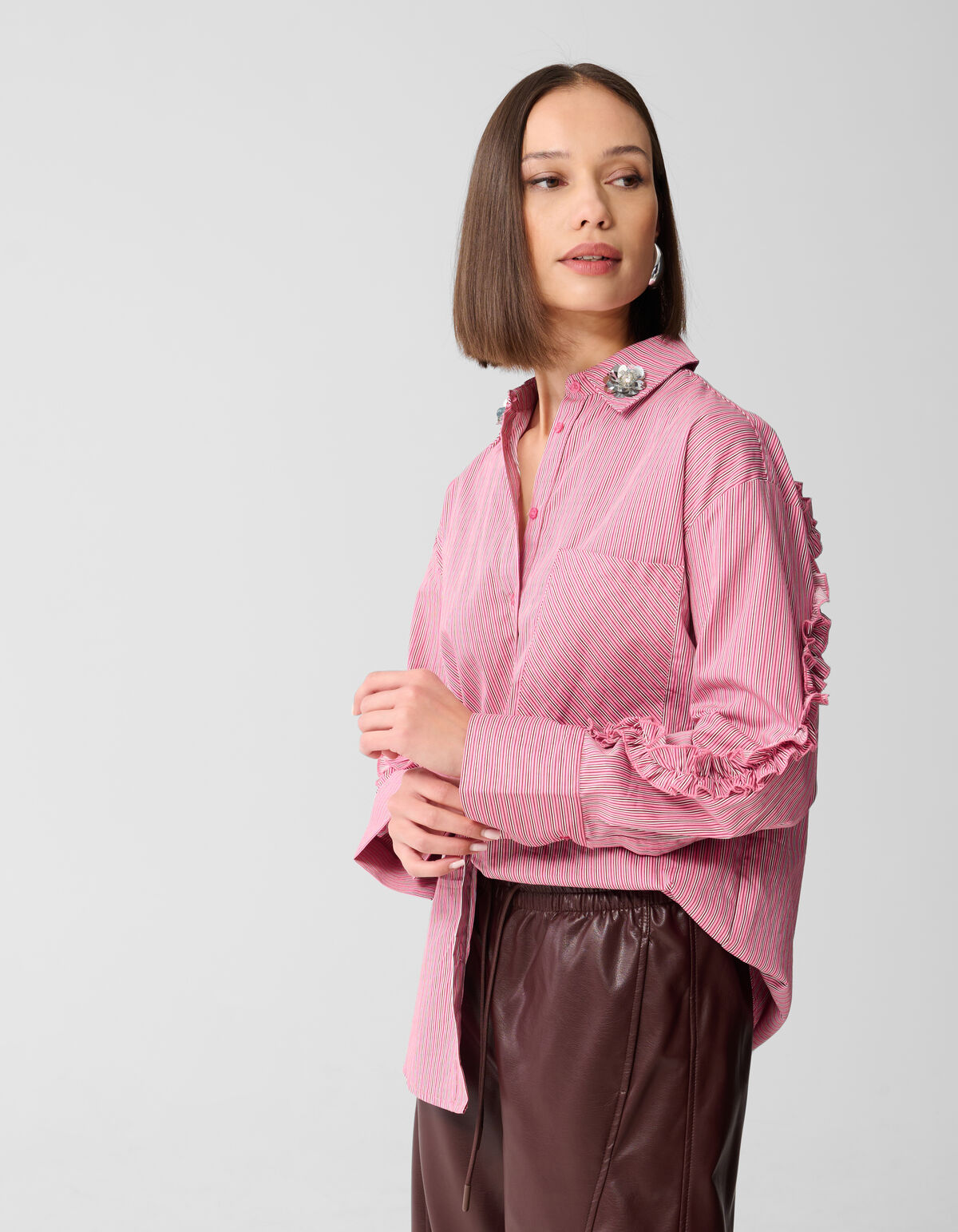 Oversized-Bluse mit Nadelstreifenmuster und Blumen SHOEBY WOMEN