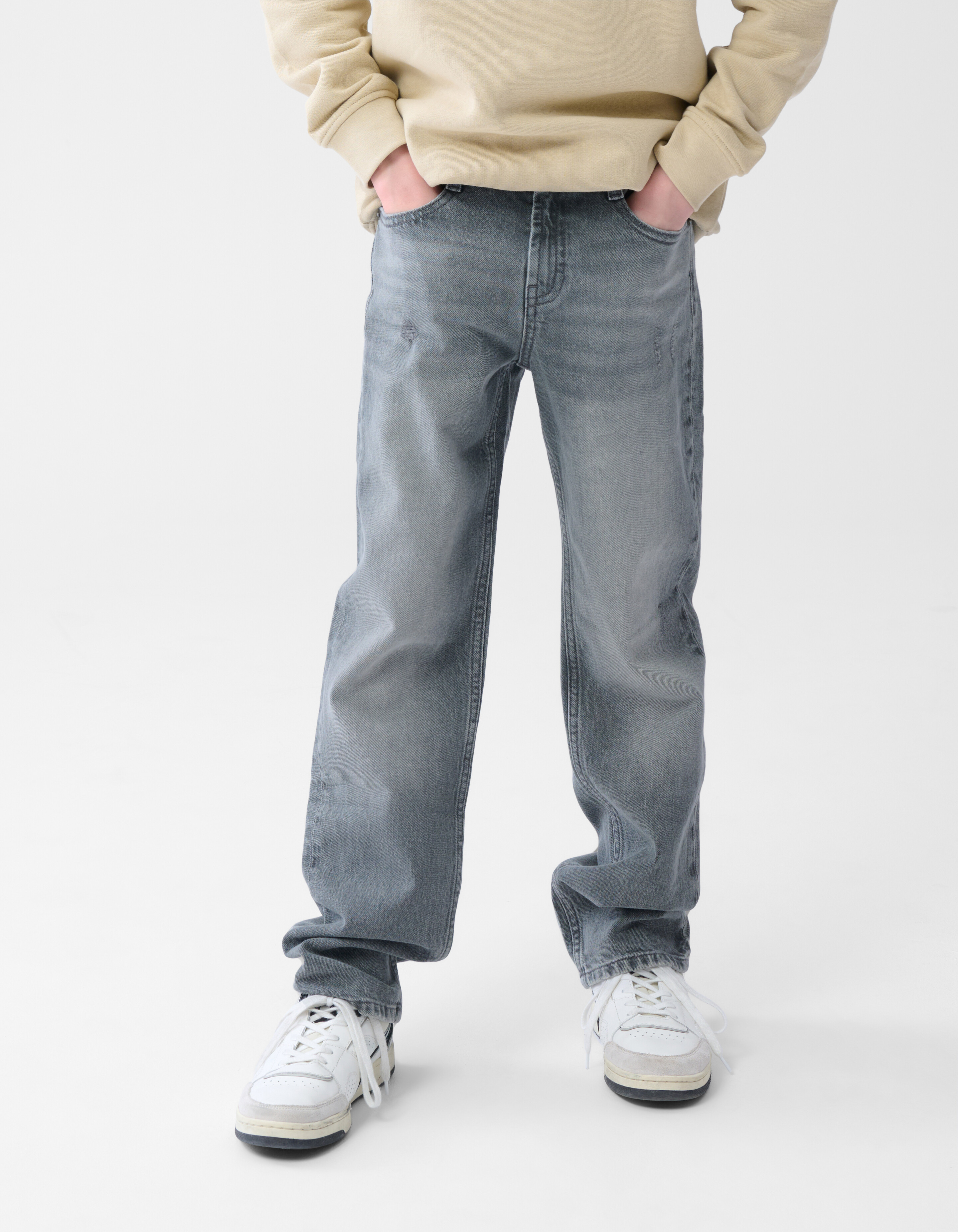 Straight Fit Jeans Grau SHOEBY BOYS