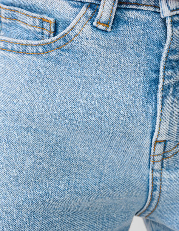 Zweifarbige, ausgestellte Jeans, gebleicht SHOEBY GIRLS