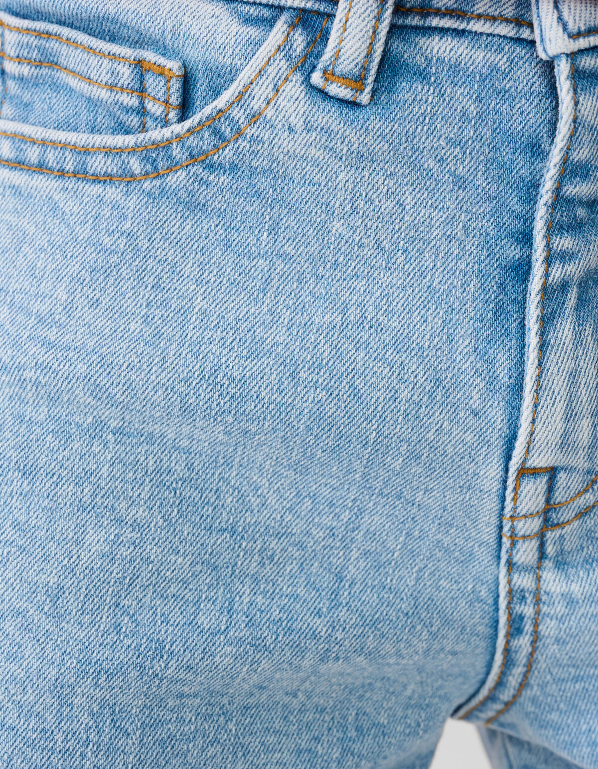 Zweifarbige, ausgestellte Jeans, gebleicht SHOEBY GIRLS