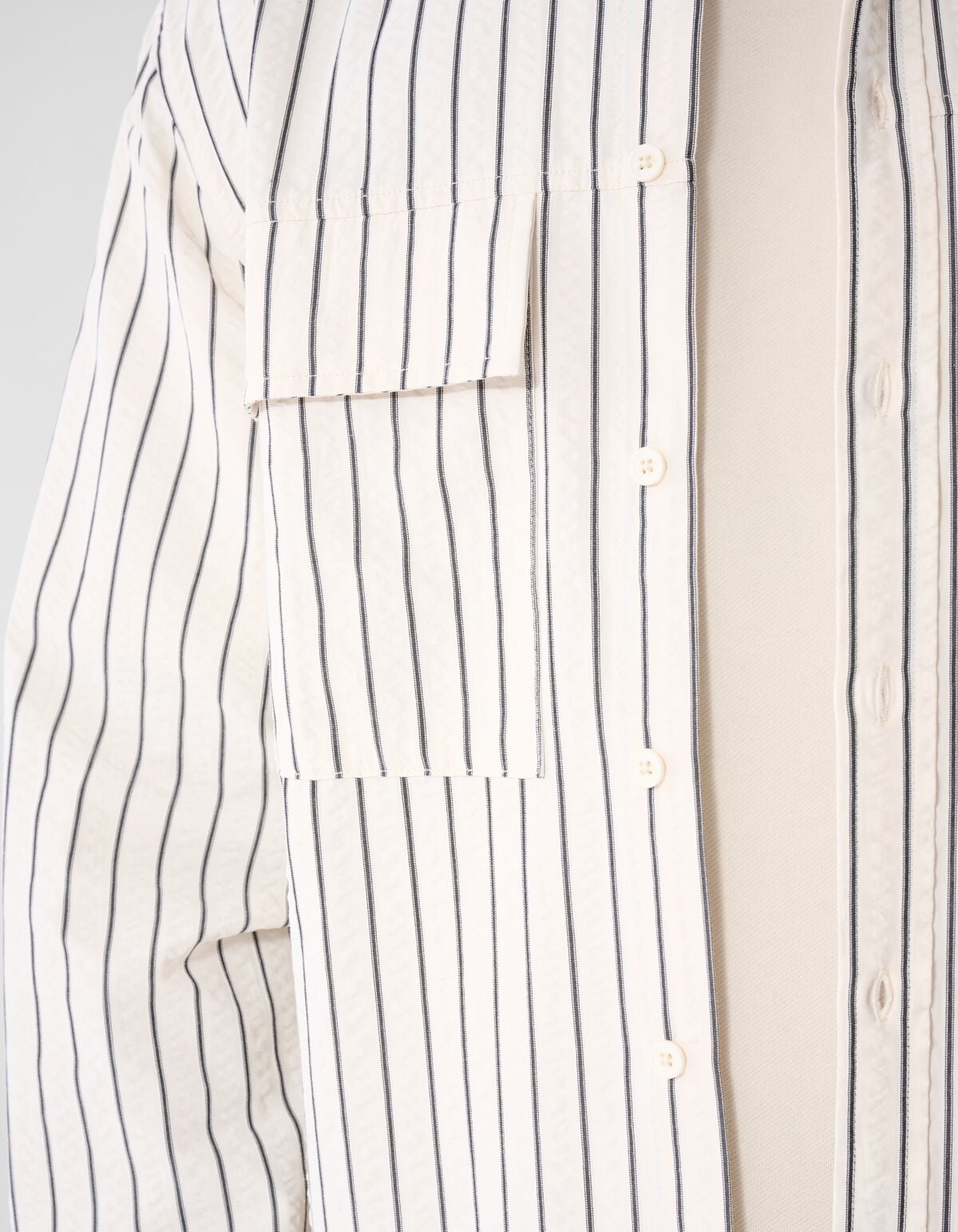 Seersucker-Nadelstreifen-Overshirt Off-White SHOEBY MEN
