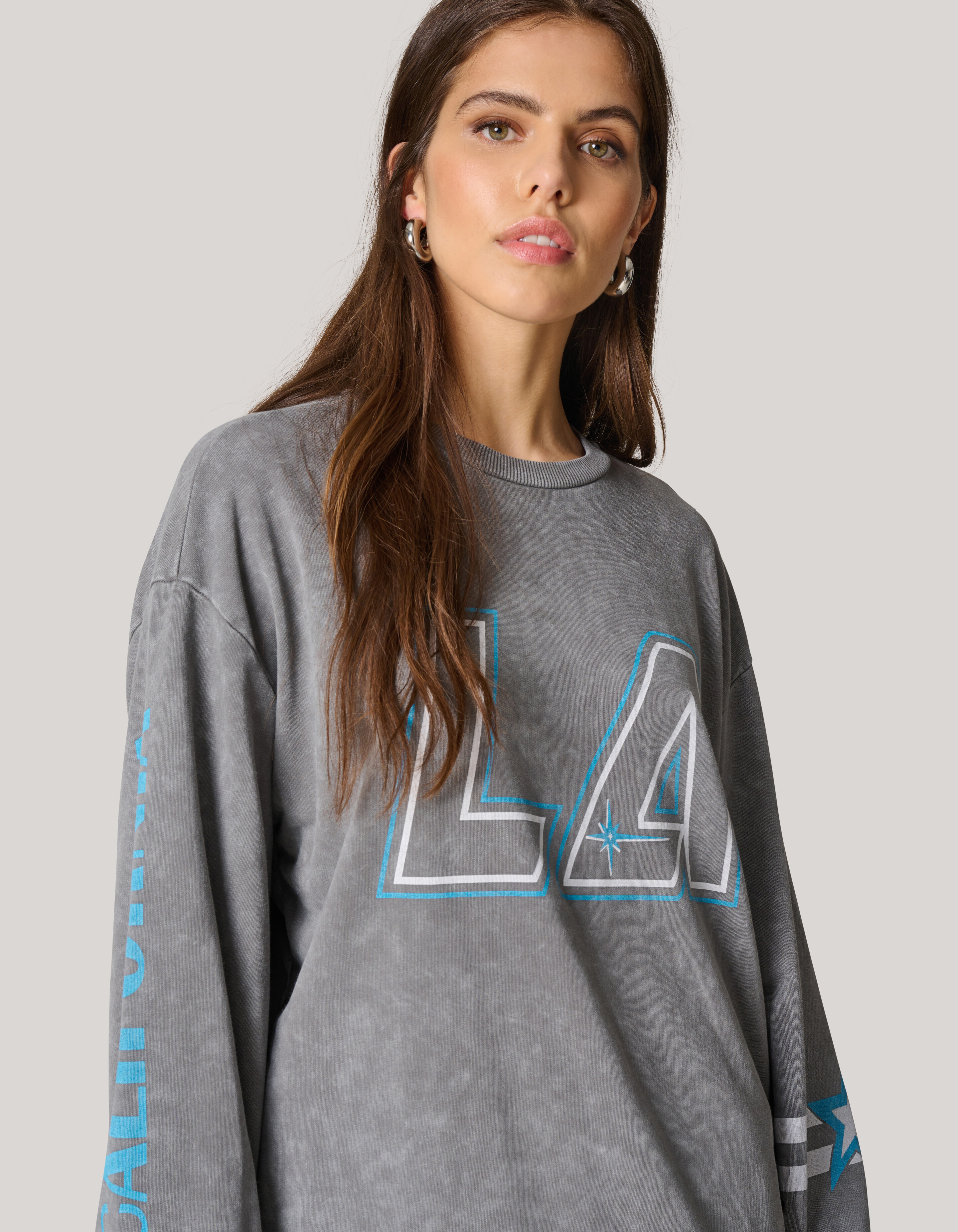 Washed Artwork Pullover Hellgrau SHOEBY WOMEN