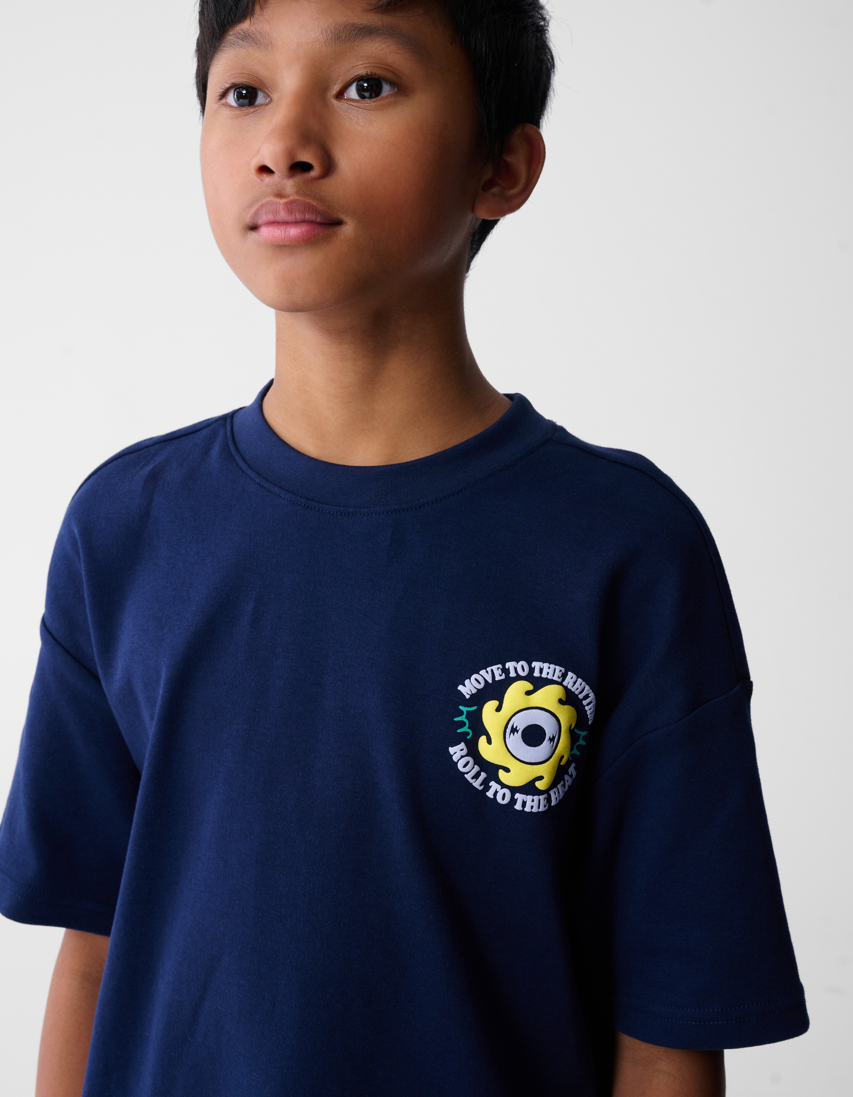 Rhythmus-Kunstwerk-T-Shirt Dunkelblau SHOEBY BOYS