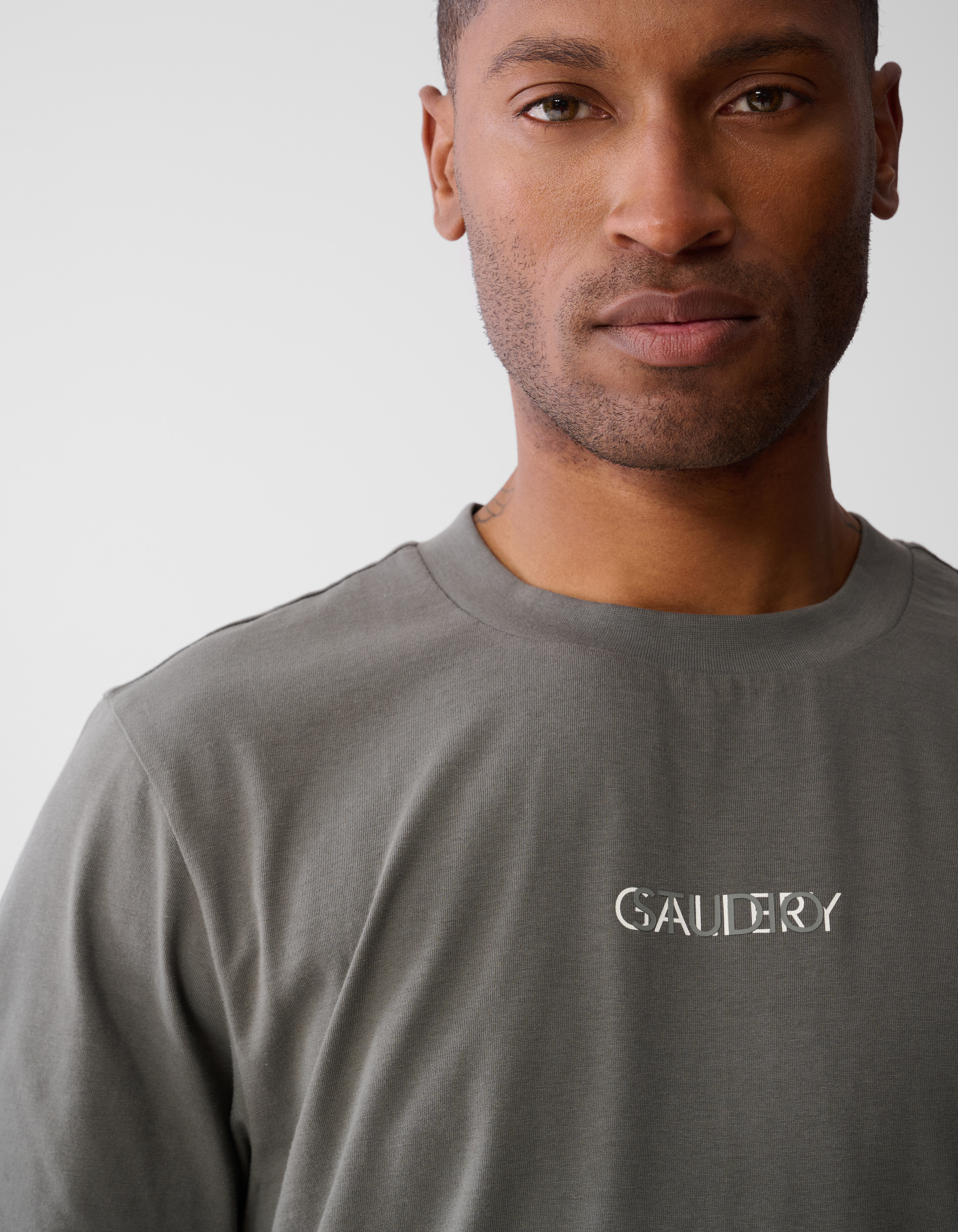 Mixed Text Artwork T-shirt Dunkelgrün SHOEBY MEN