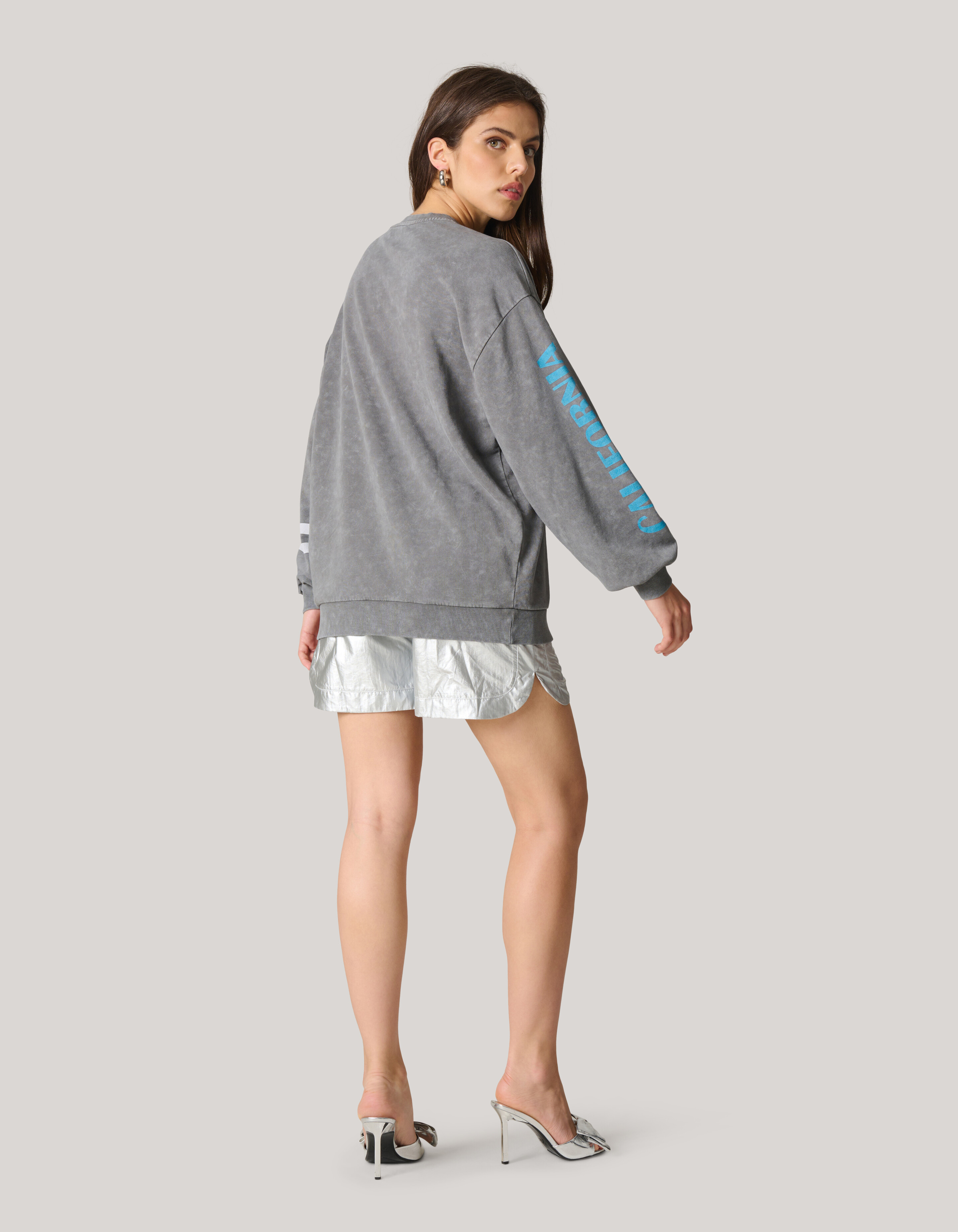 Washed Artwork Pullover Hellgrau SHOEBY WOMEN