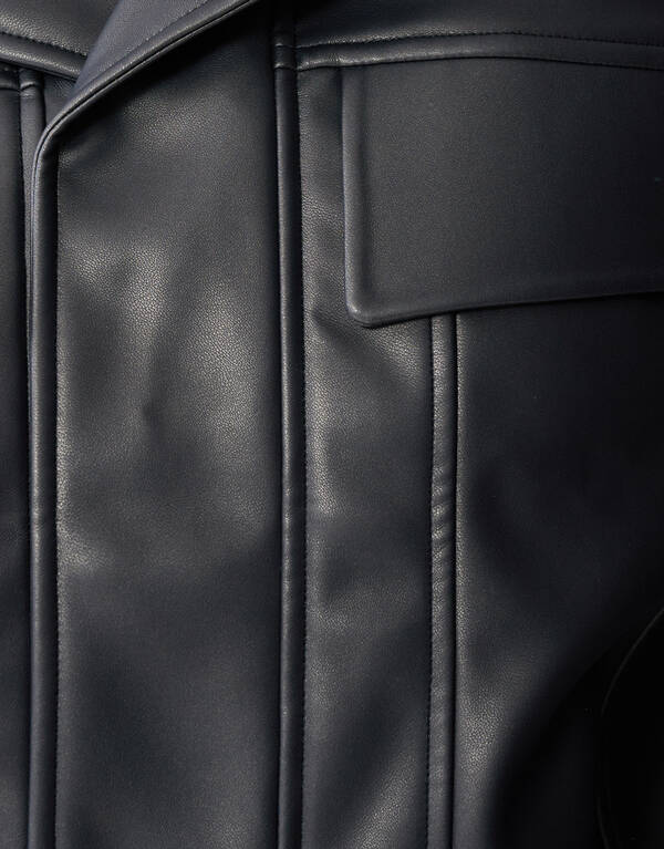 Oversized vegane Lederjacke Schwarz von Fred SHOEBY WOMEN