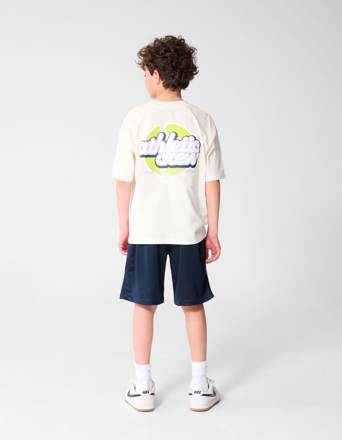 Athletic Artwork T-Shirt Gebrochen Wei&szlig; SHOEBY BOYS