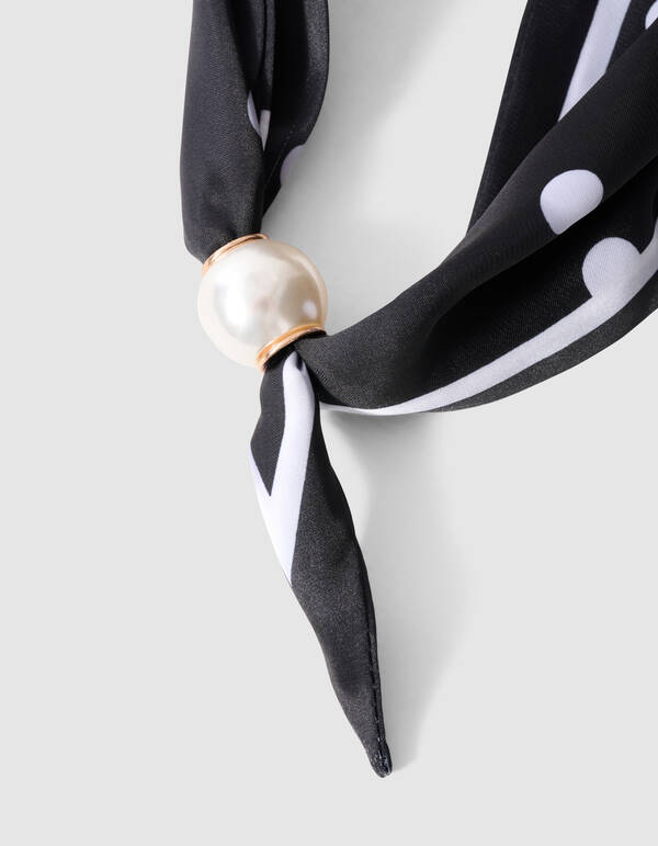 Perlenbesetzter Schal mit Kette Schwarz/Wei&szlig; SHOEBY ACCESSOIRES