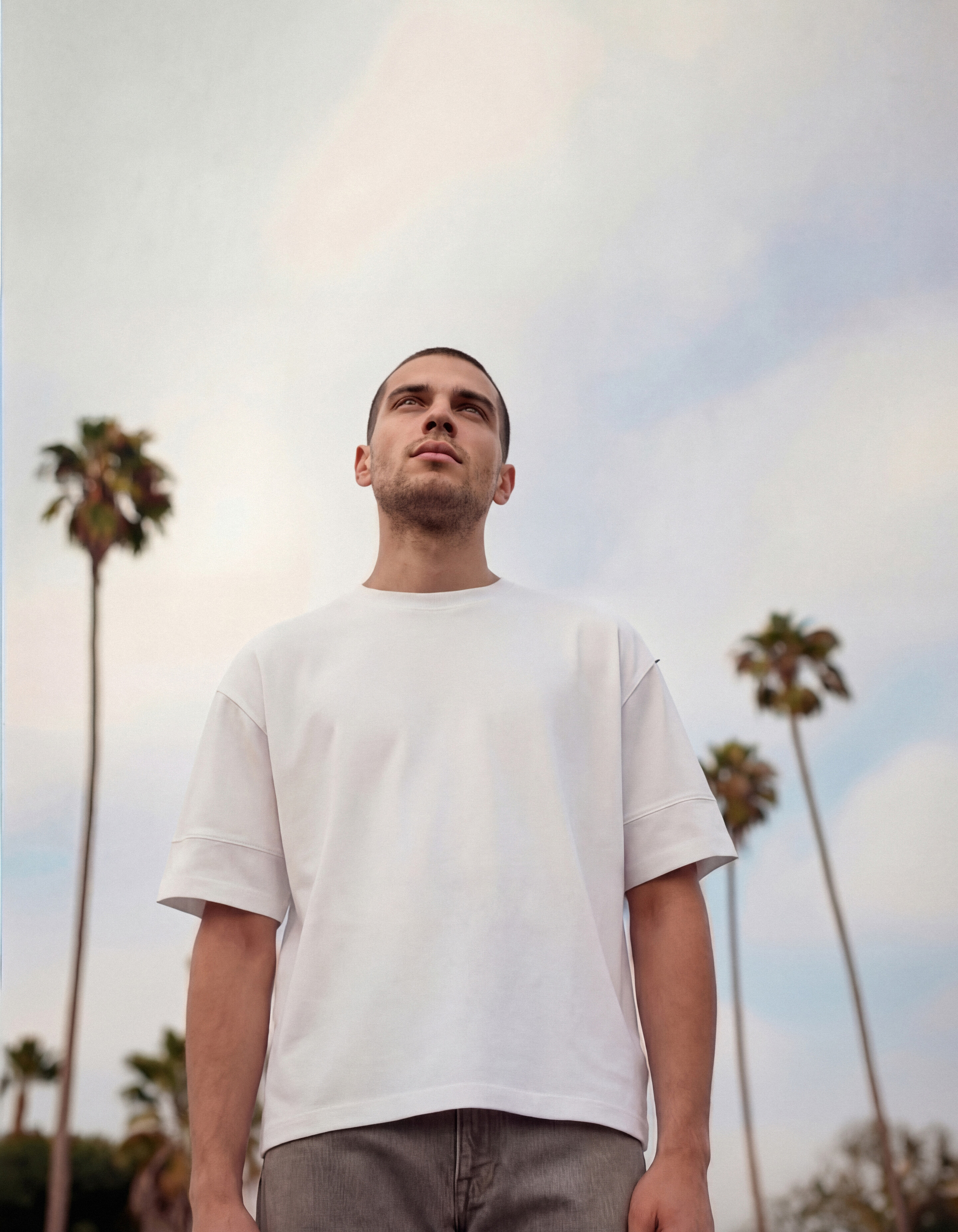 Minimalistisches T-Shirt in Wei&szlig; SHOEBY MEN
