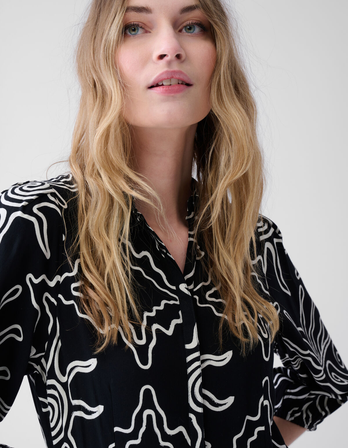 Bedrucktes Maxikleid Schwarz SHOEBY WOMEN