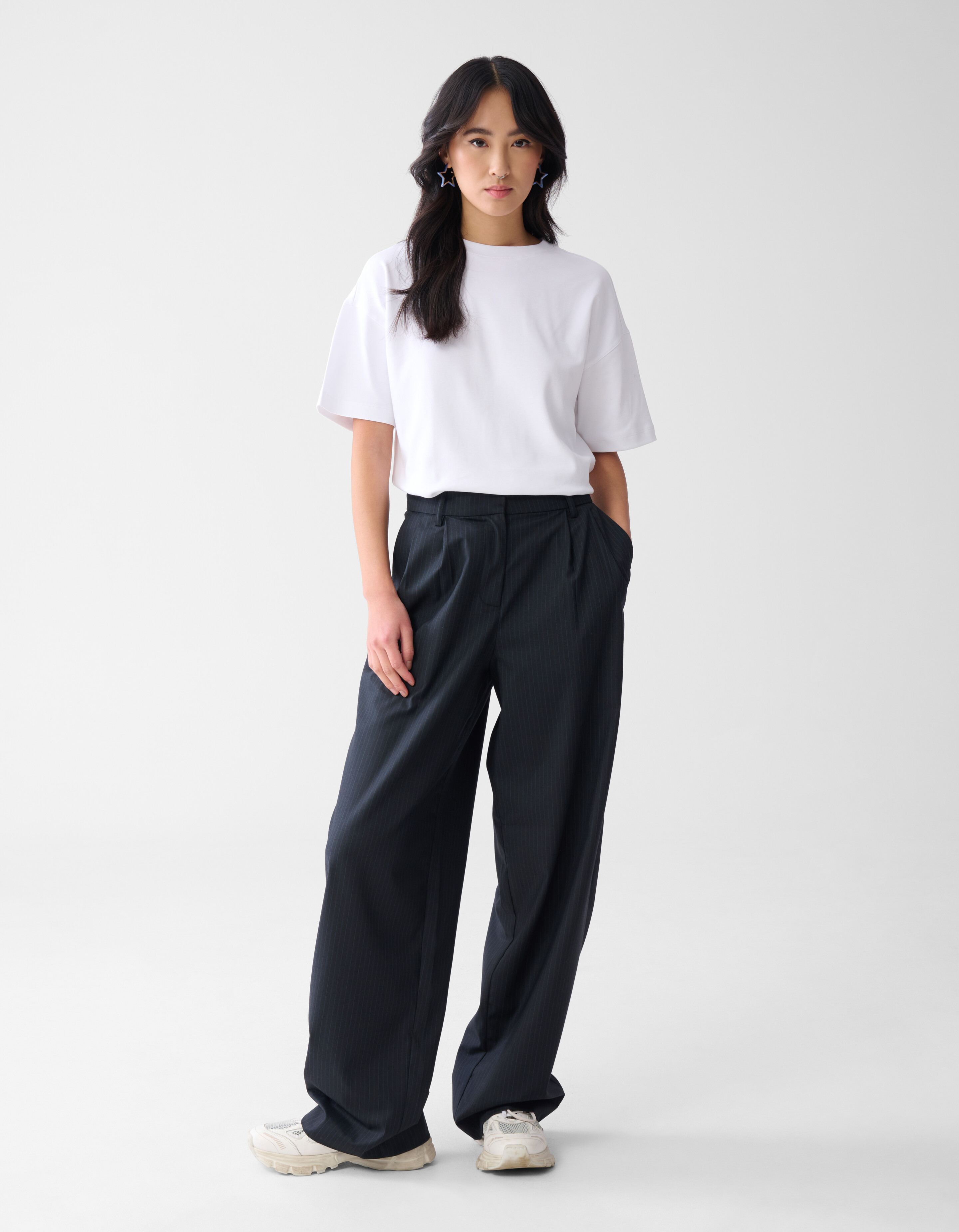 Nadelstreifen-Hose mit weitem Bein, dunkelblau SHOEBY WOMEN