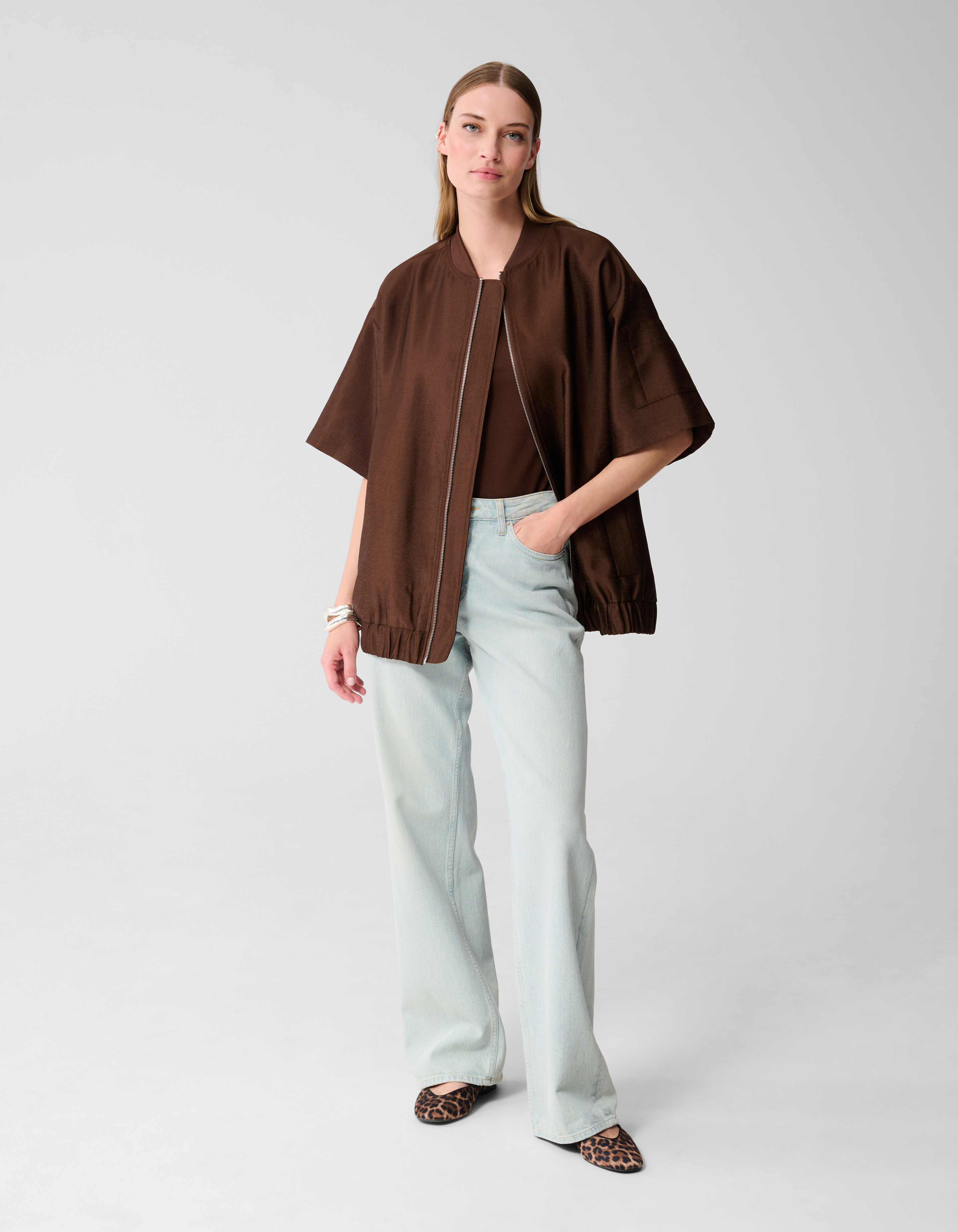 Kurzärmeliger Bomber in Übergröße Dunkelbraun SHOEBY WOMEN
