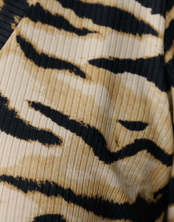 Tigerprint Rib Jersey Top Braun SHOEBY WOMEN