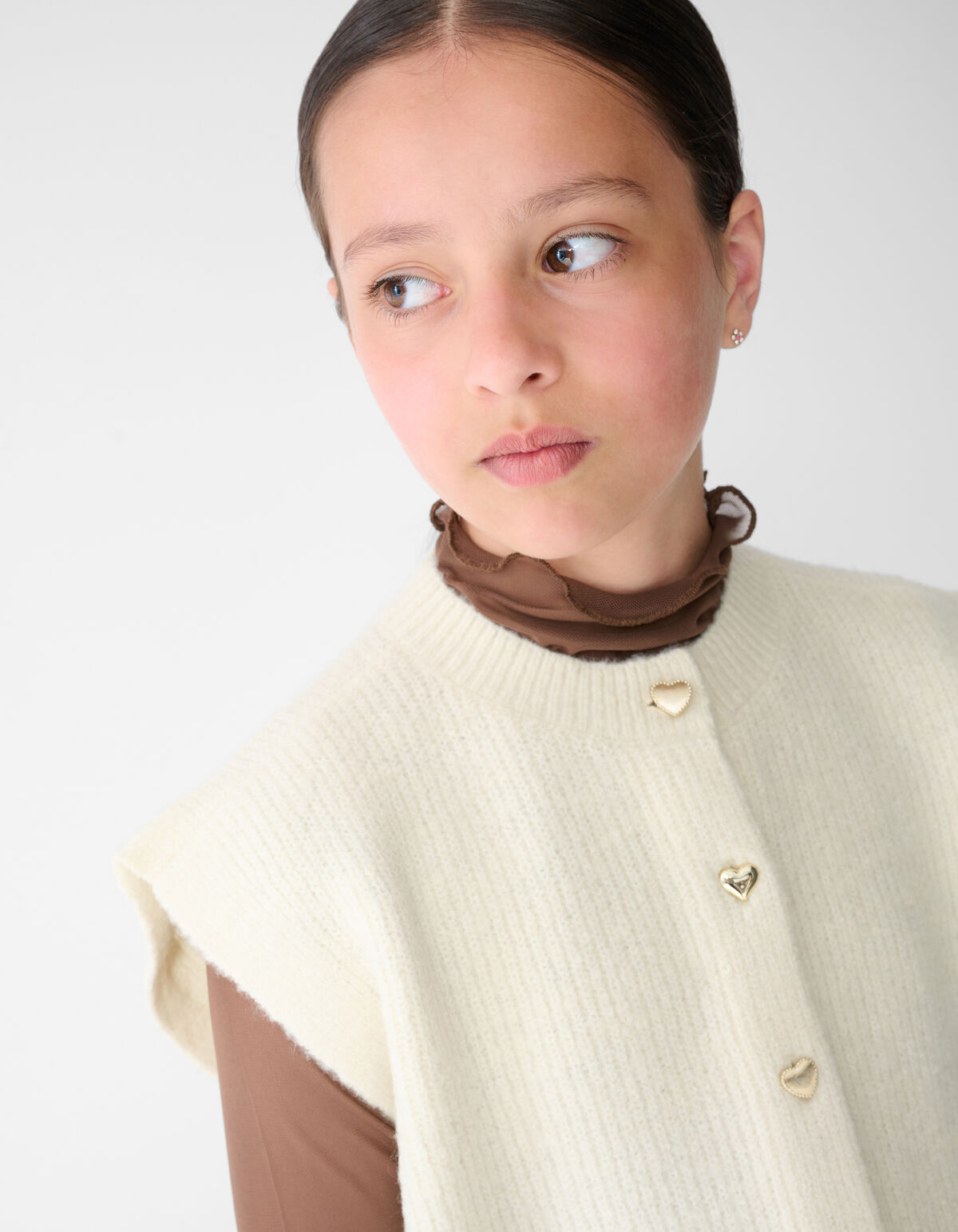 Gestrickte, &auml;rmellose Strickjacke in gebrochenem W SHOEBY GIRLS