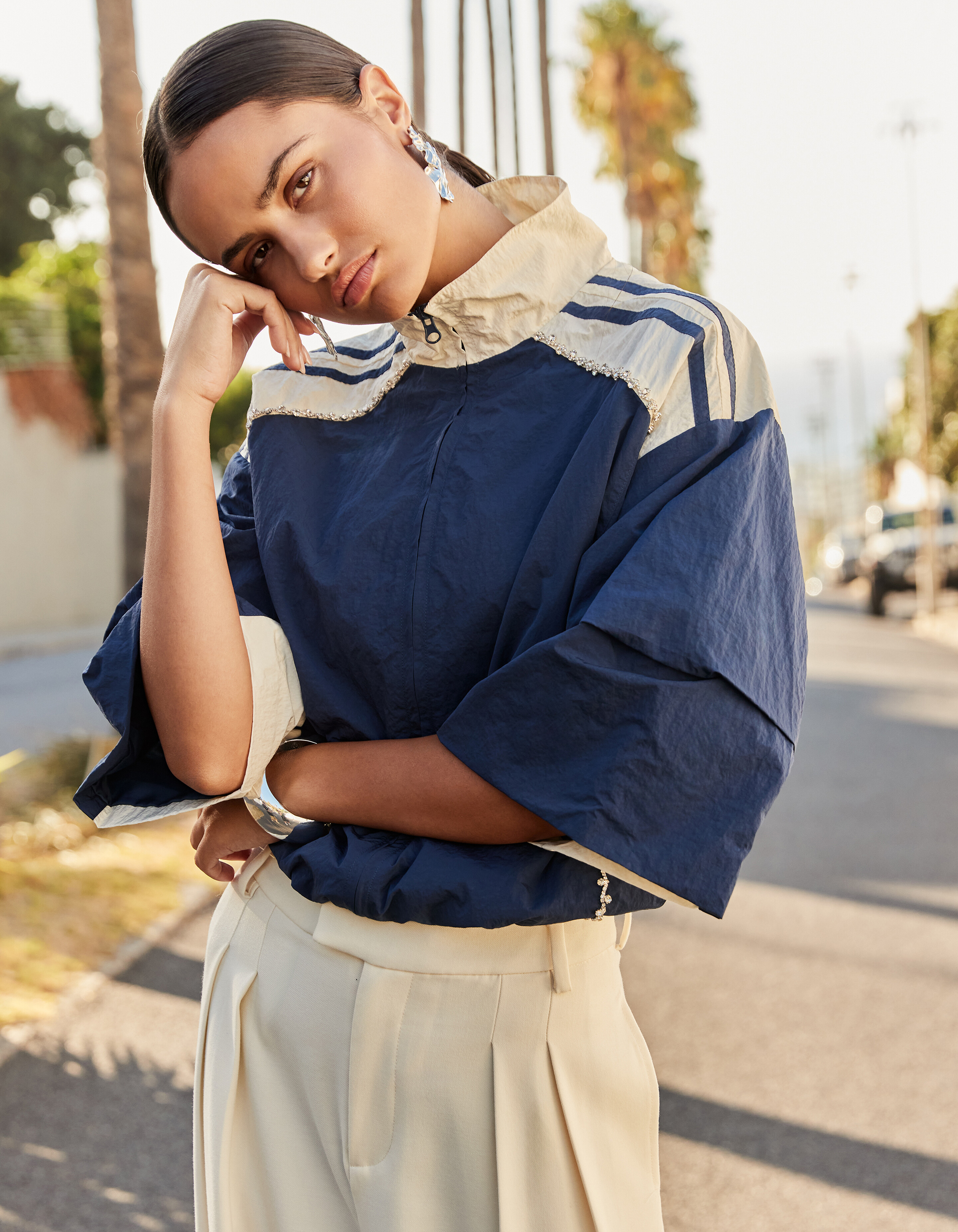 &Uuml;bergro&szlig;e sportliche Trainingsjacke Dunkelblau SHOEBY WOMEN