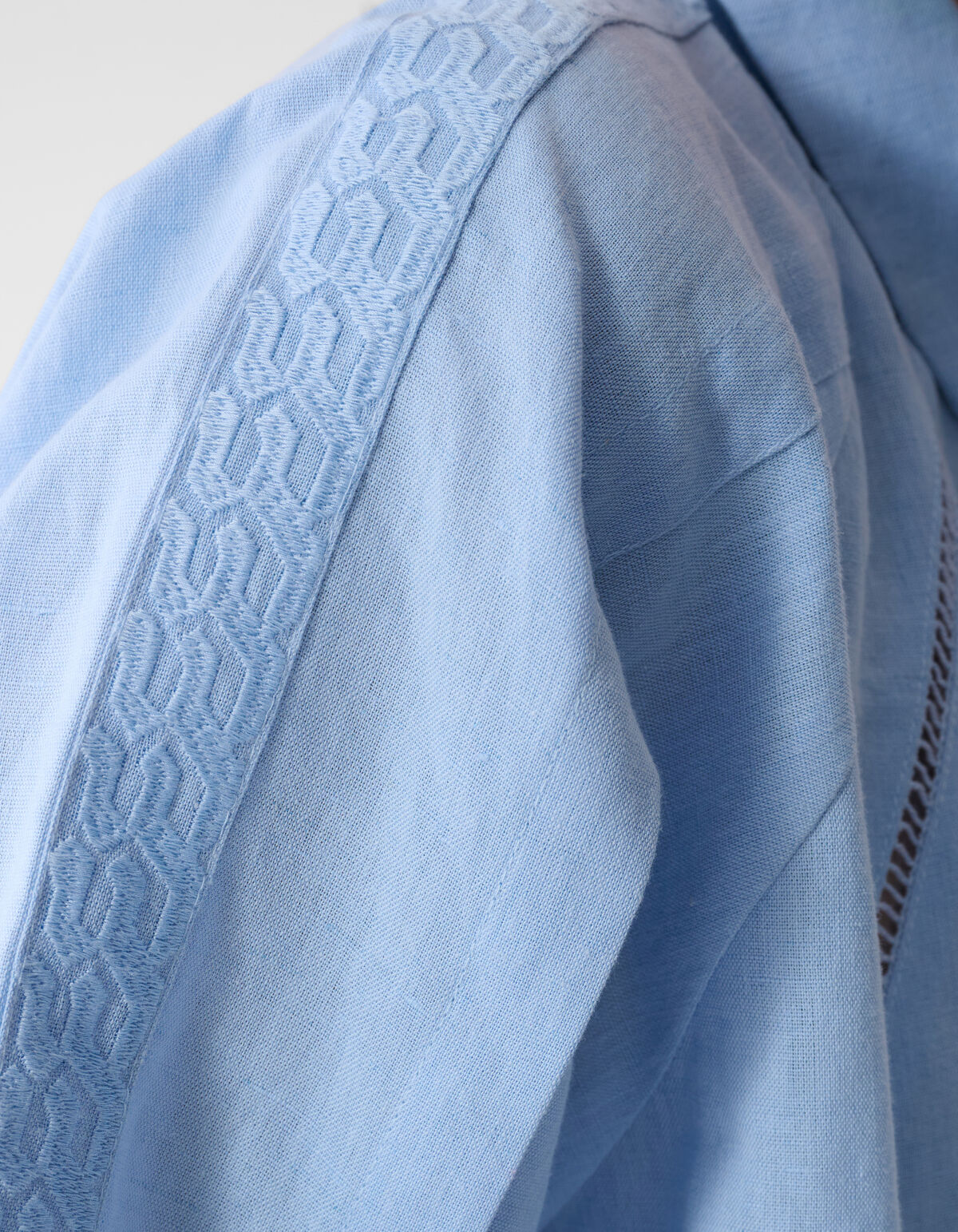 Plissierte Stickbluse Hellblau von Mieke SHOEBY WOMEN