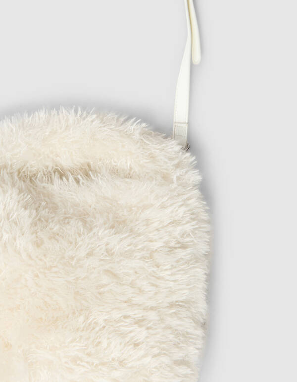 Fluffy Fur Tasche Gebrochenes Wei&szlig; SHOEBY ACCESSOIRES