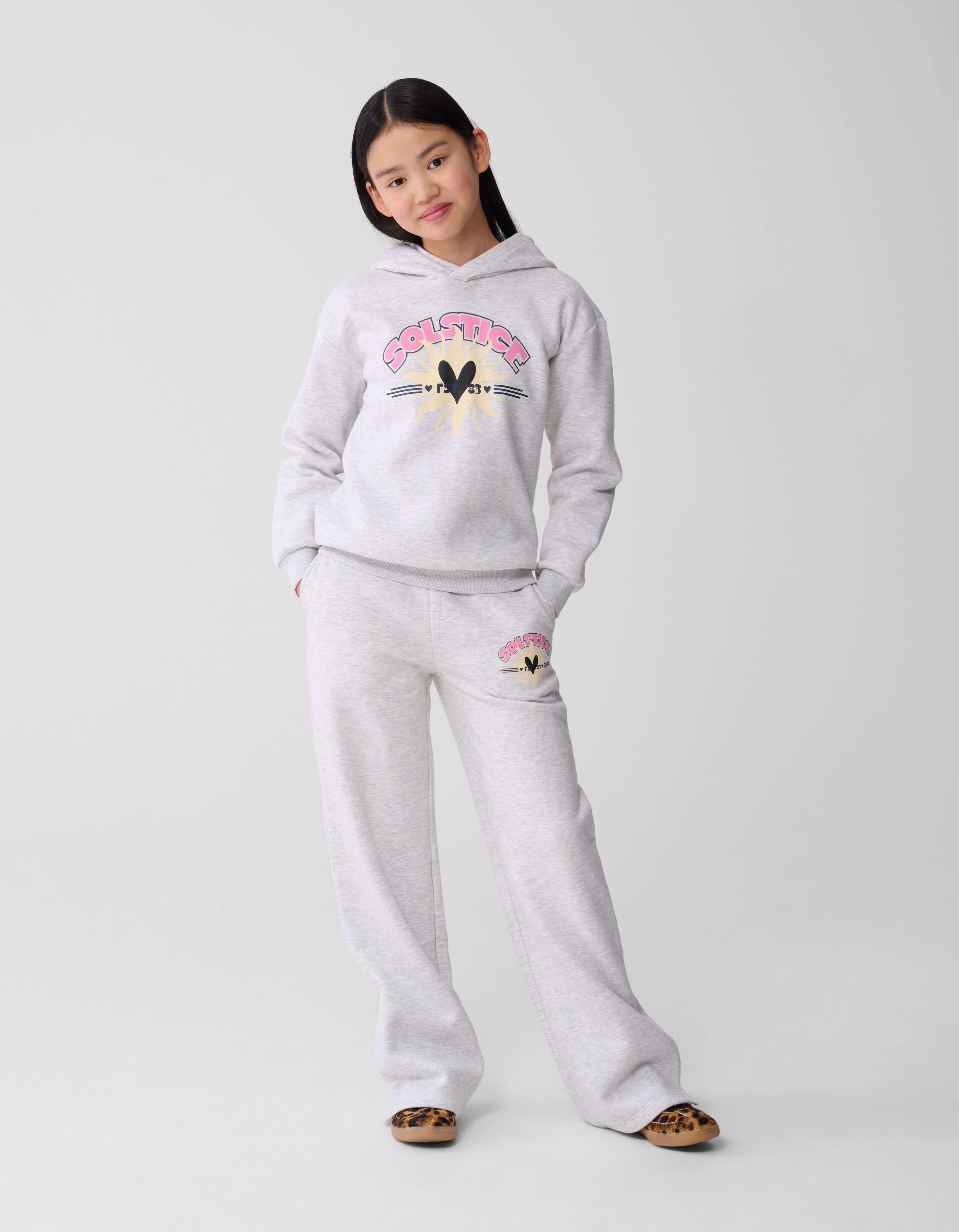 Solstice Artwork Hoodie Grau SHOEBY GIRLS