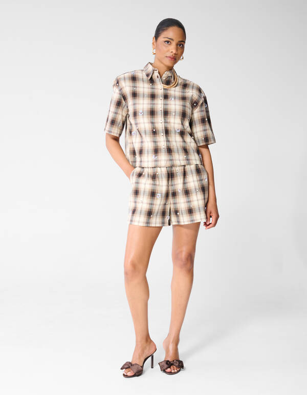 Karierte Shorts mit Perlenverzierung Braun SHOEBY WOMEN